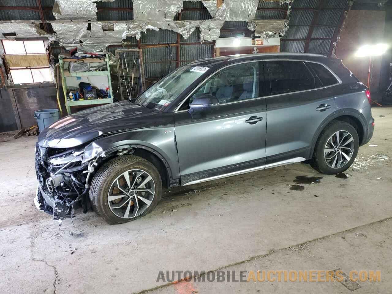 WA1FAAFYXP2165380 AUDI Q5 2023