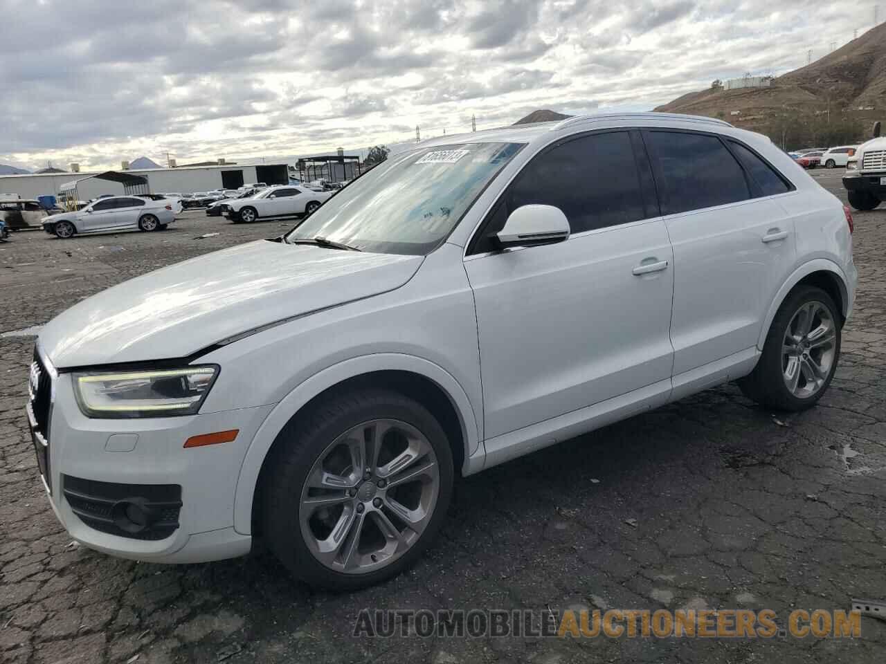 WA1FFCFS5FR002327 AUDI Q3 2015