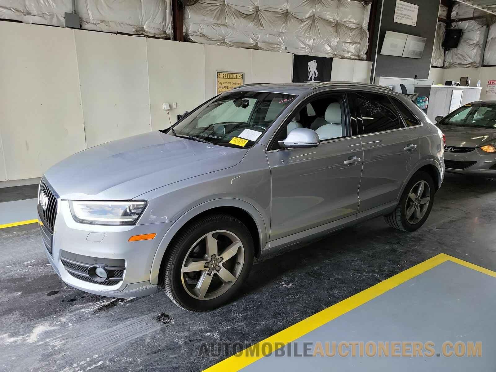 WA1FFCFS7FR003768 Audi Q3 2015