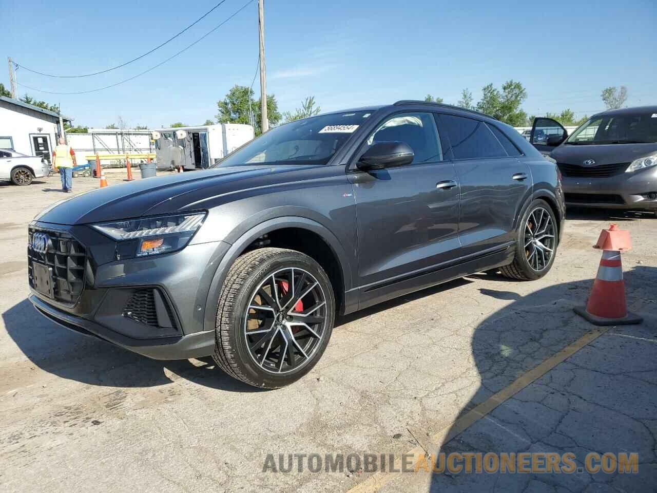 WA1FVAF16KD039621 AUDI Q8 2019