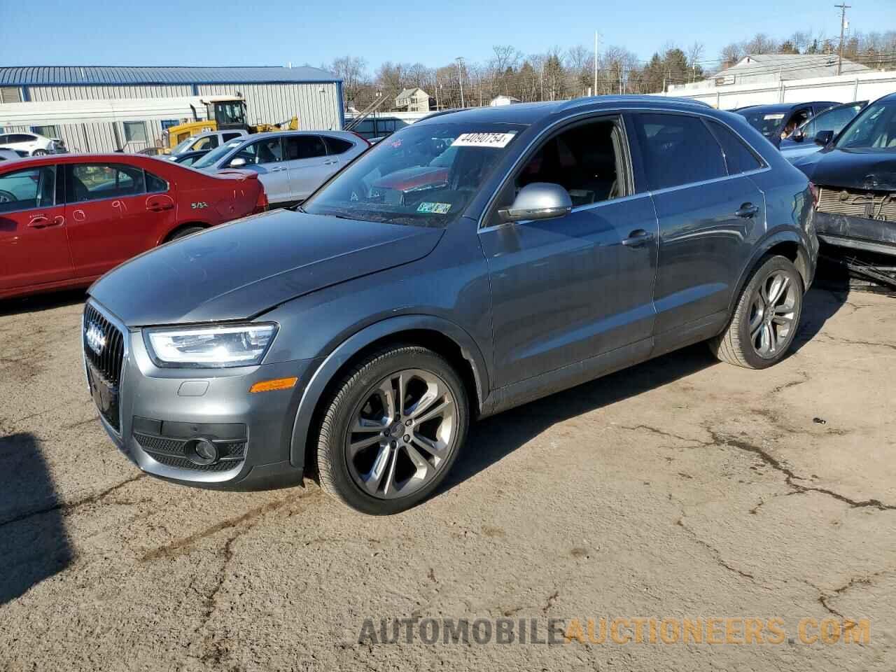 WA1GFCFSXFR009083 AUDI Q3 2015