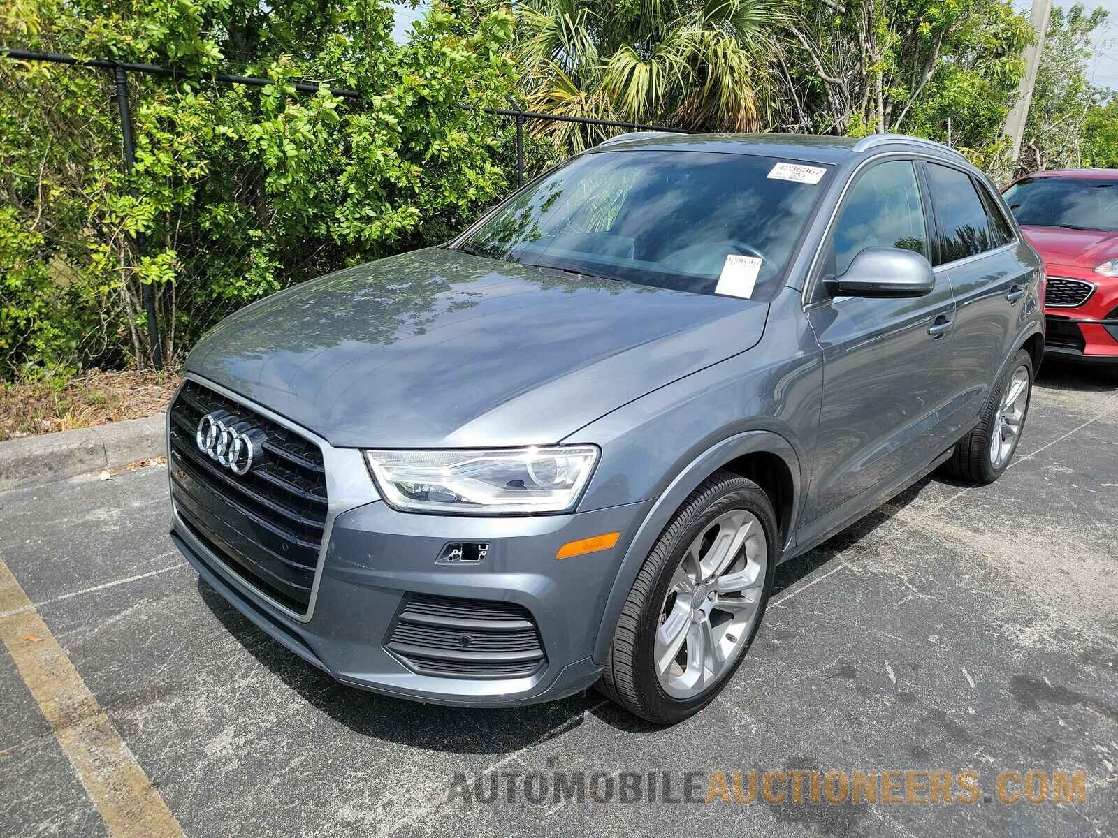 WA1HCCFS6HR006567 Audi Q3 2017