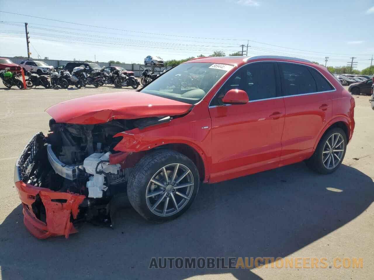 WA1HCCFS9JR030318 AUDI Q3 2018