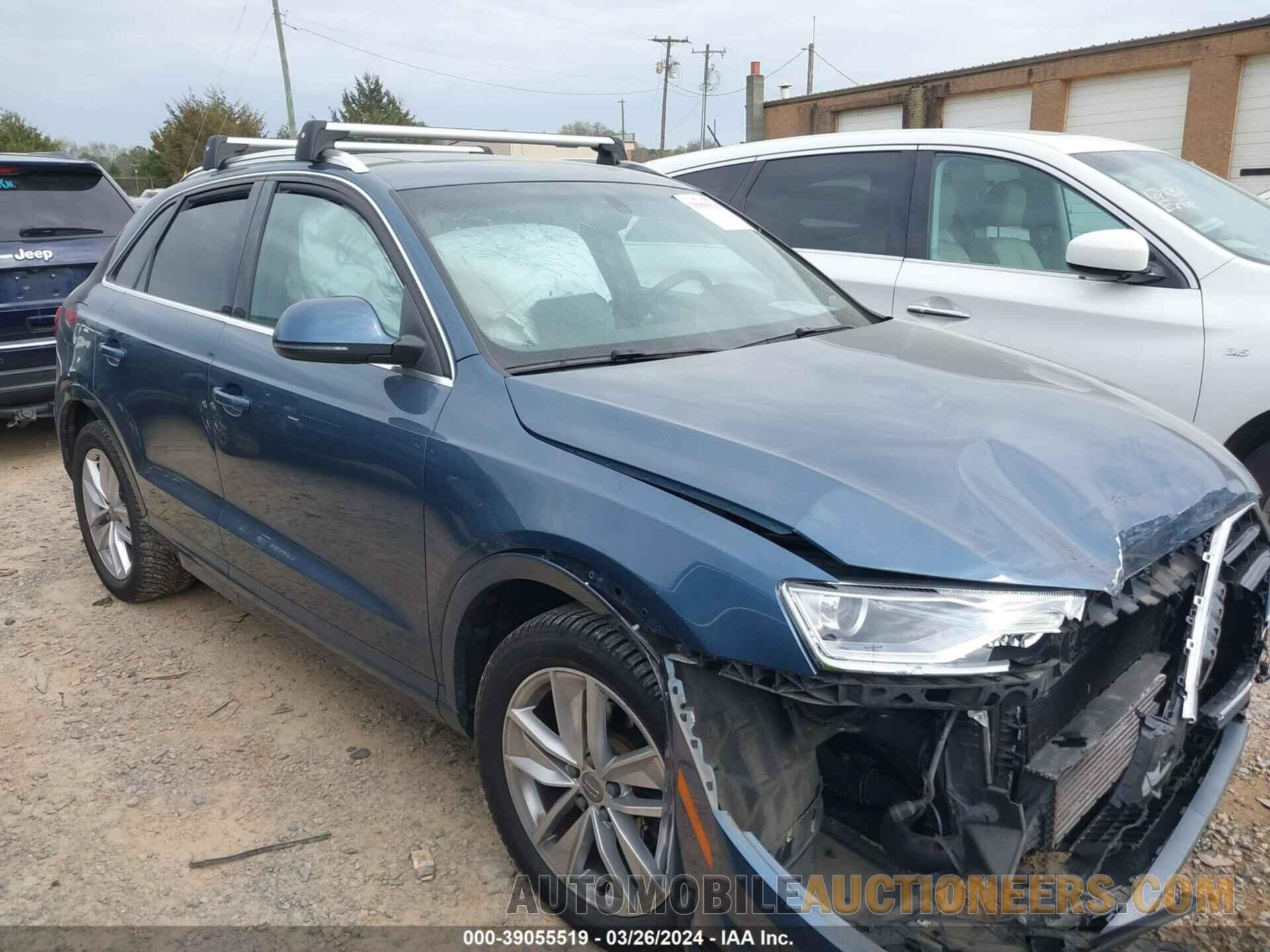 WA1JCCFS5HR005055 AUDI Q3 2017