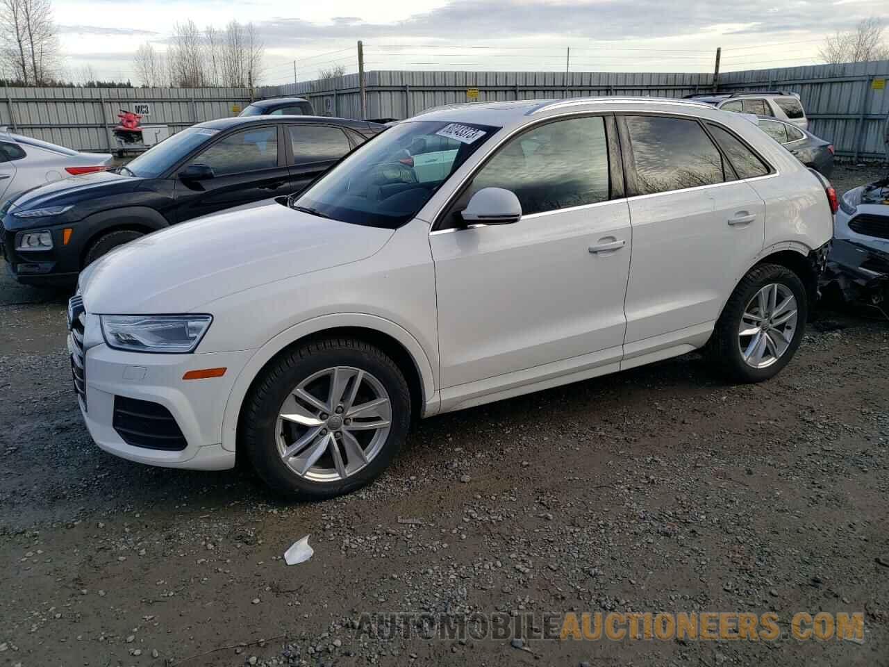 WA1JCCFS9HR000666 AUDI Q3 2017