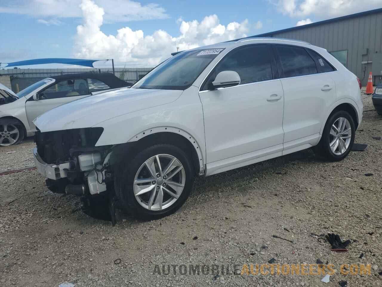 WA1JCCFS9HR011876 AUDI Q3 2017