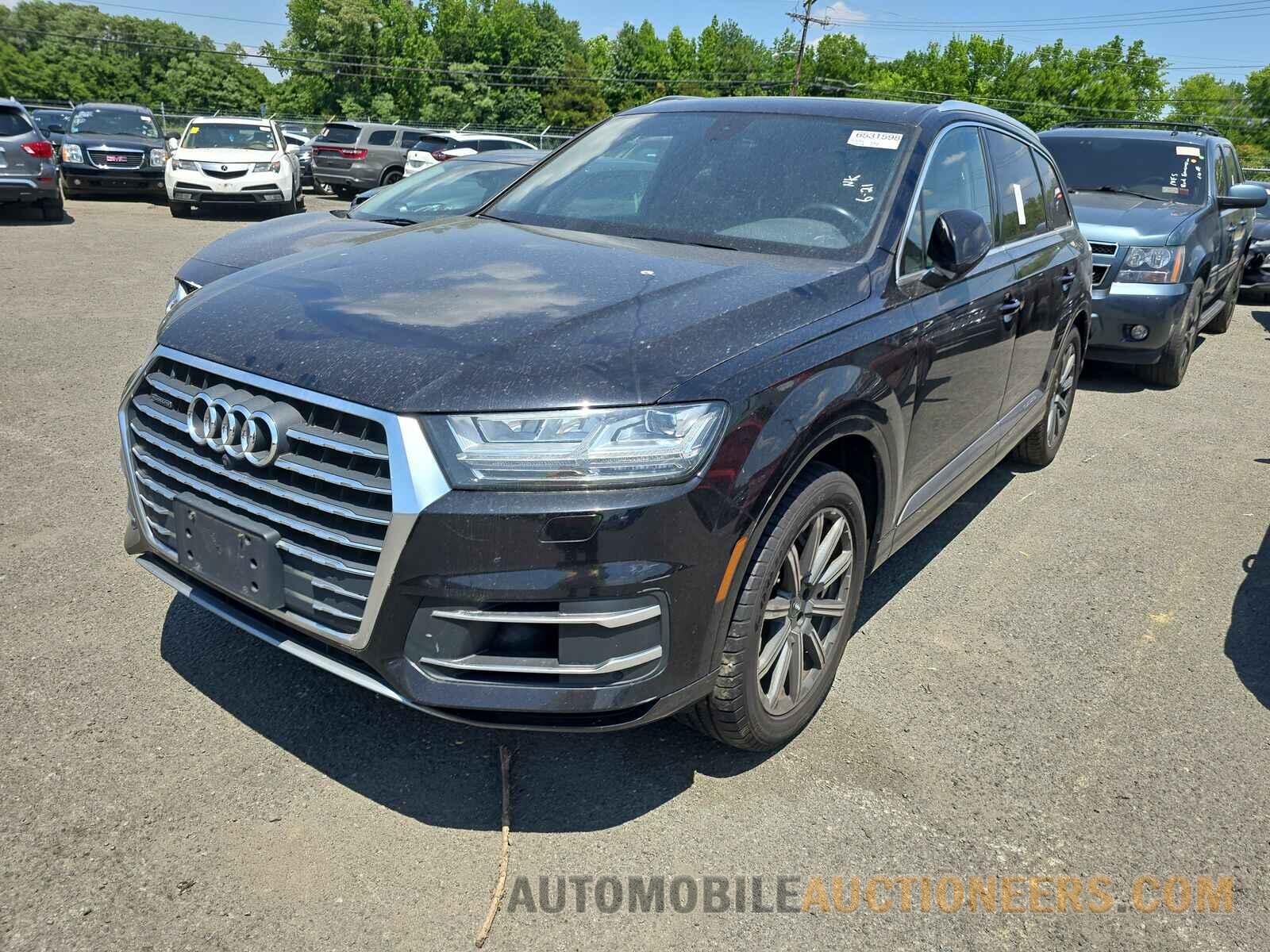 WA1LAAF70HD034796 Audi Q7 2017