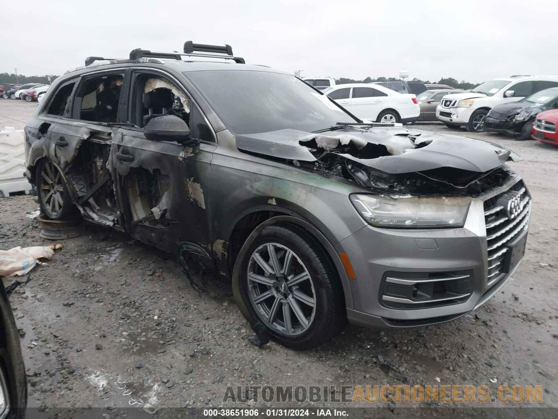 WA1LAAF70HD037813 AUDI Q7 2017