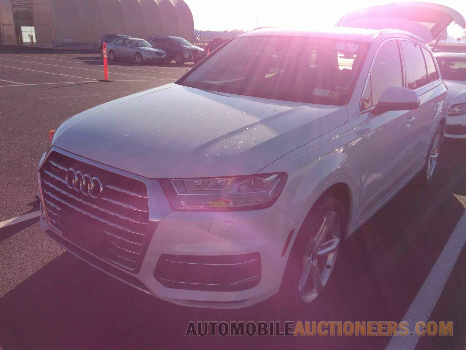 WA1LAAF71HD016663 Audi Q7 2017