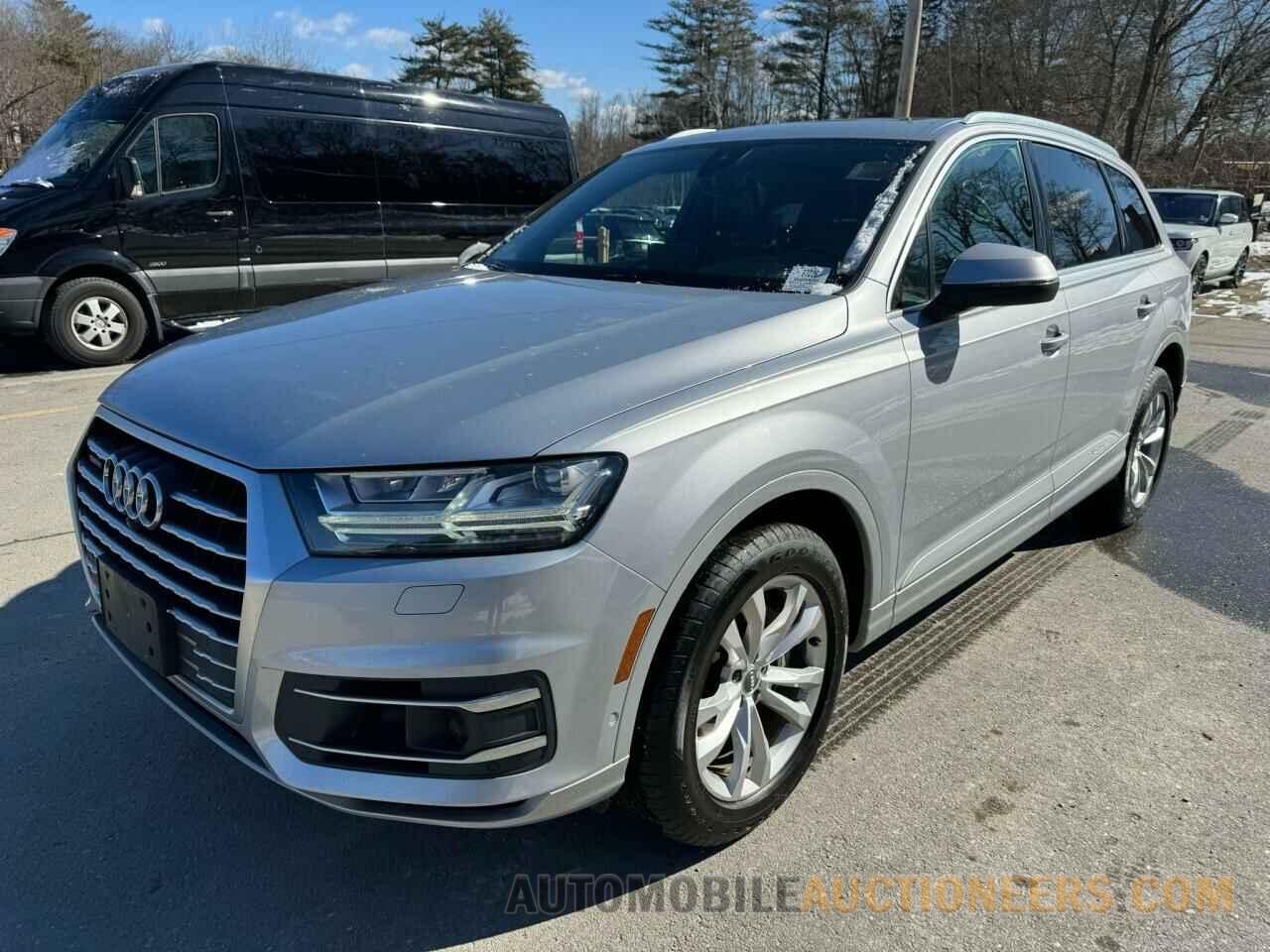 WA1LAAF71KD012412 AUDI Q7 2019