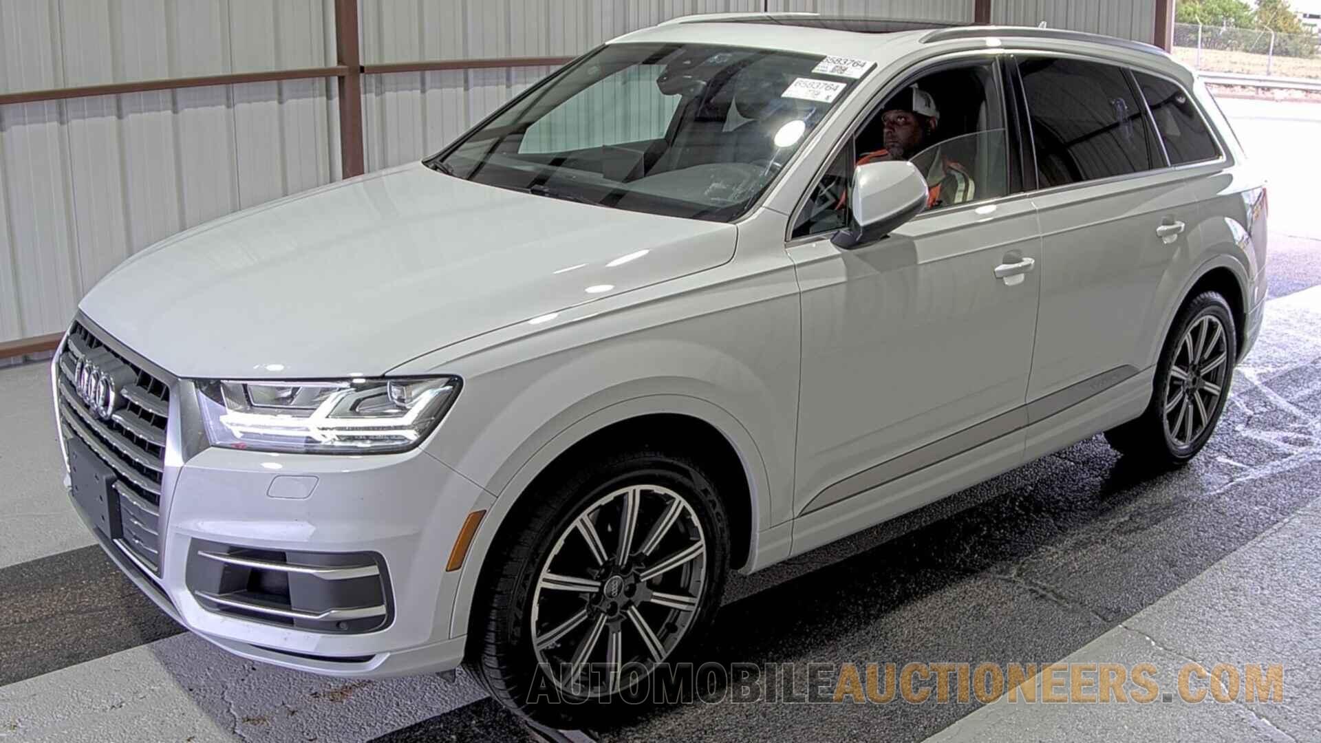 WA1LAAF72HD018972 Audi Q7 2017