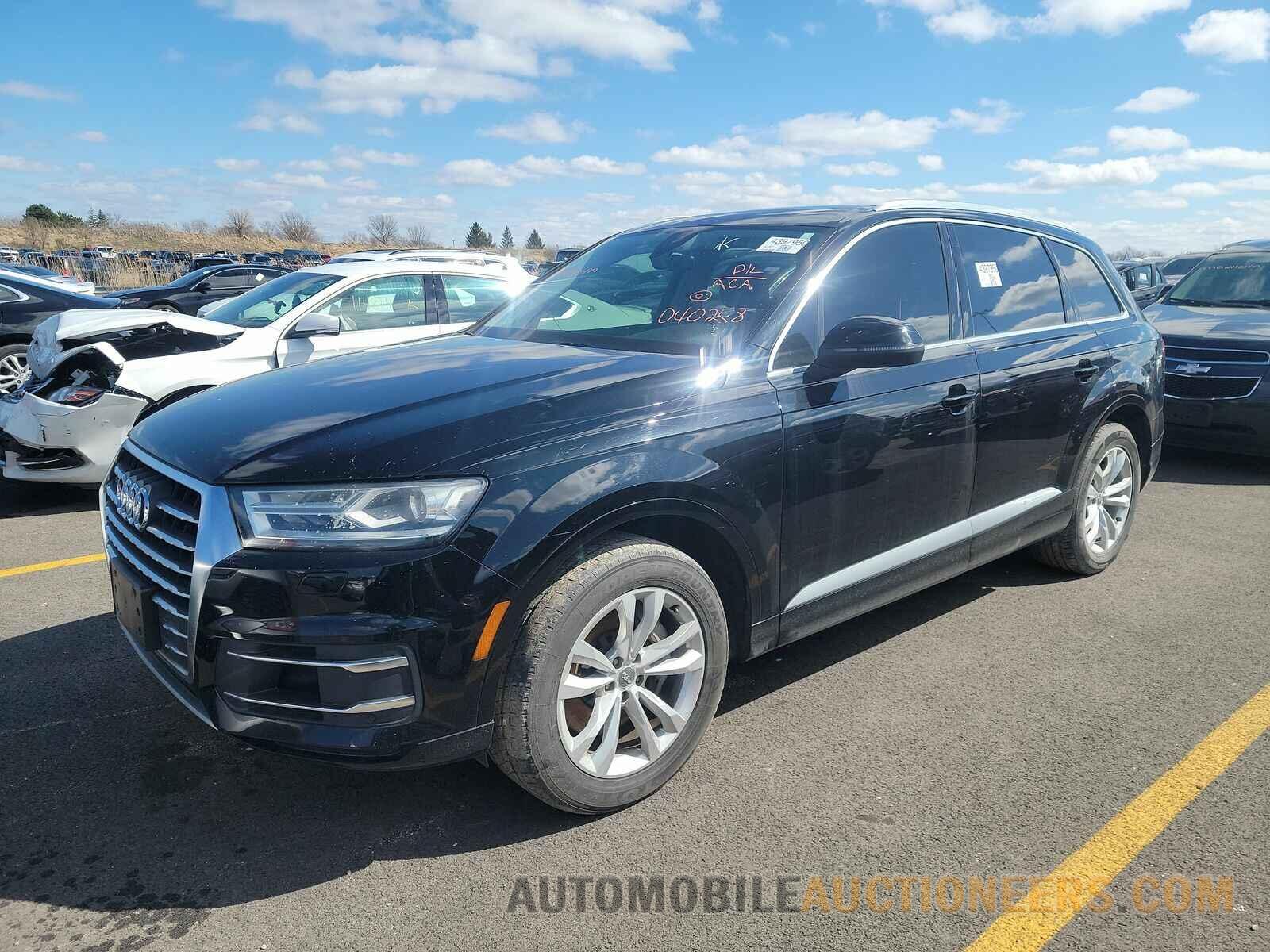 WA1LAAF72HD040258 Audi Q7 2017