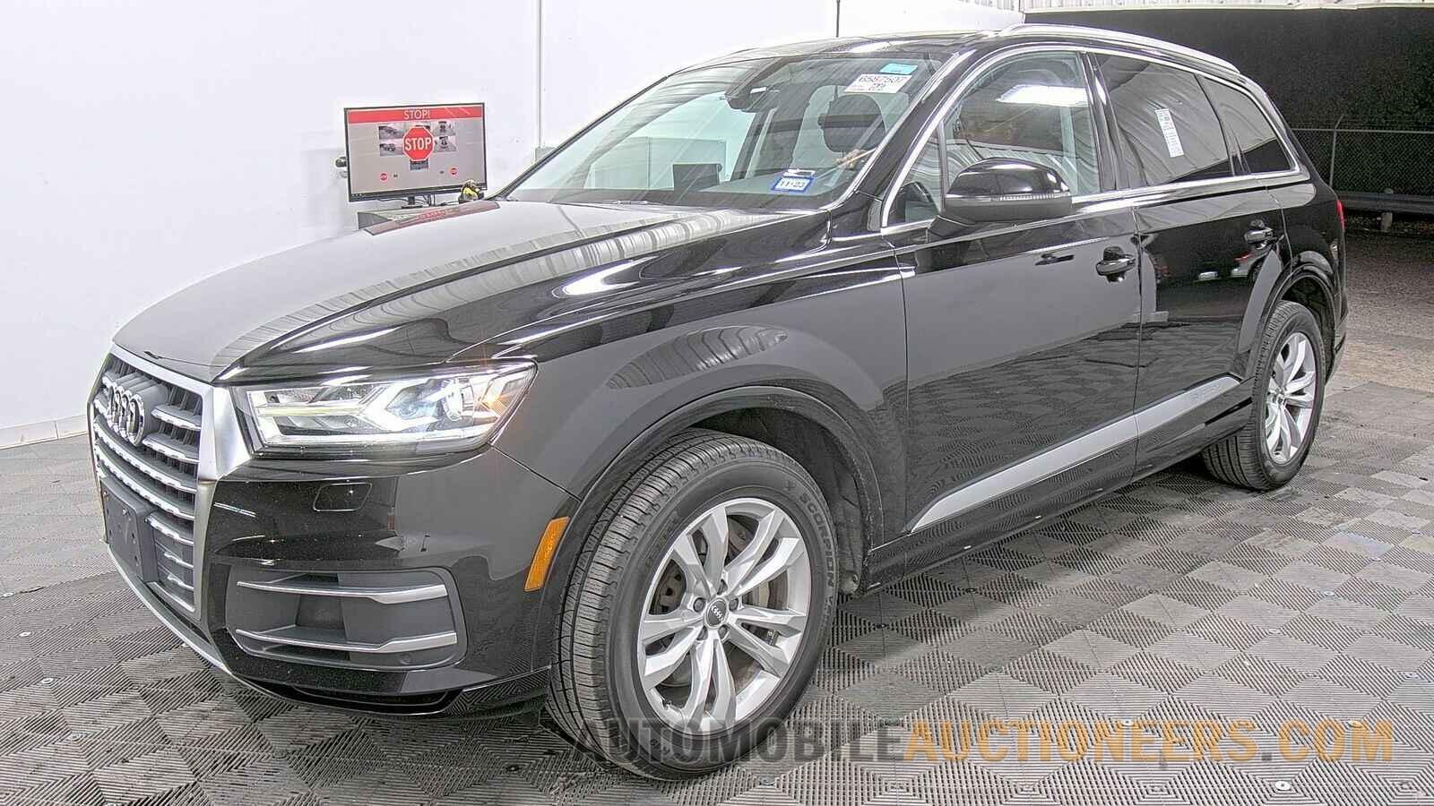 WA1LAAF72HD042463 Audi Q7 2017