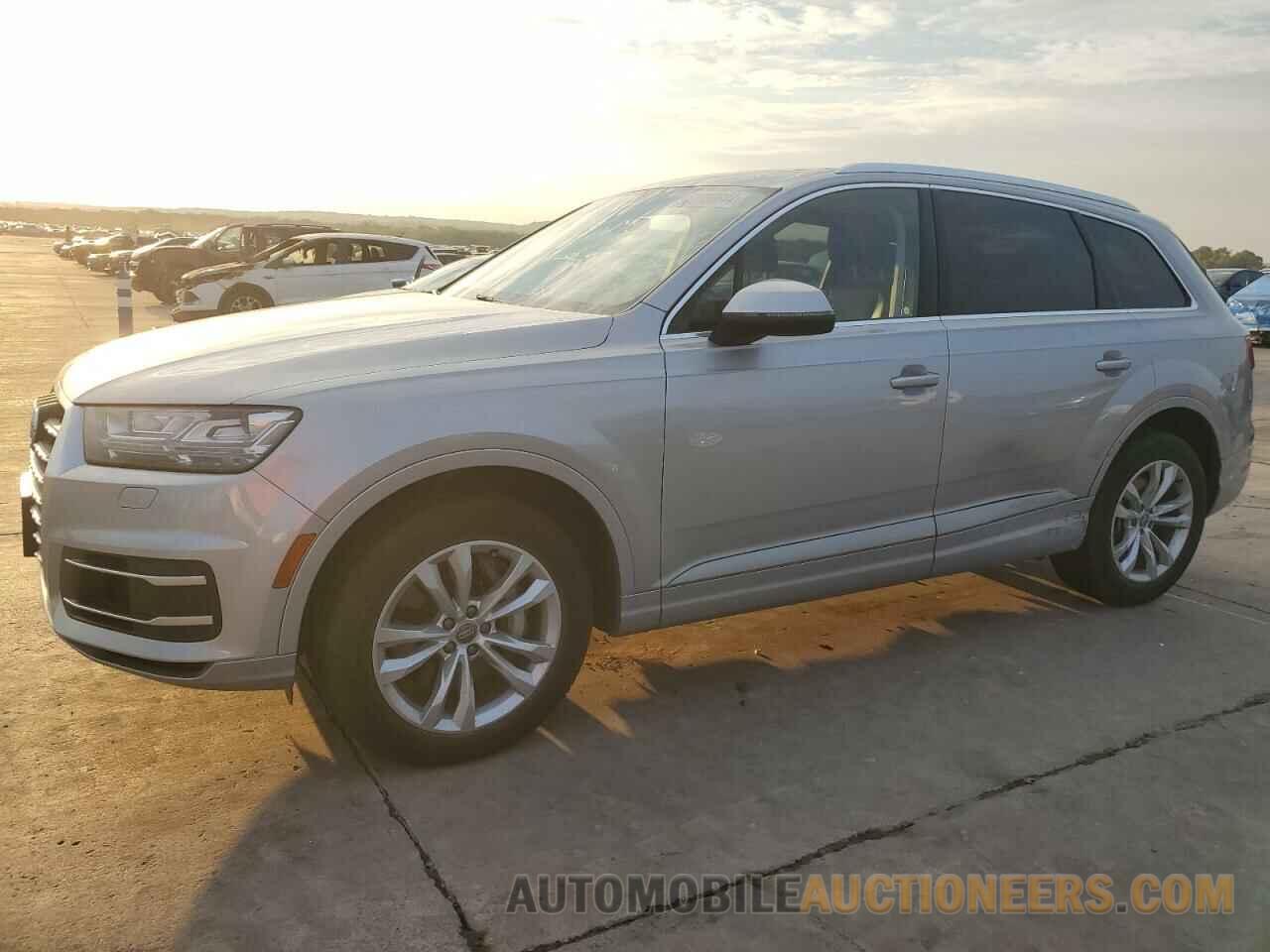 WA1LAAF74KD044433 AUDI Q7 2019