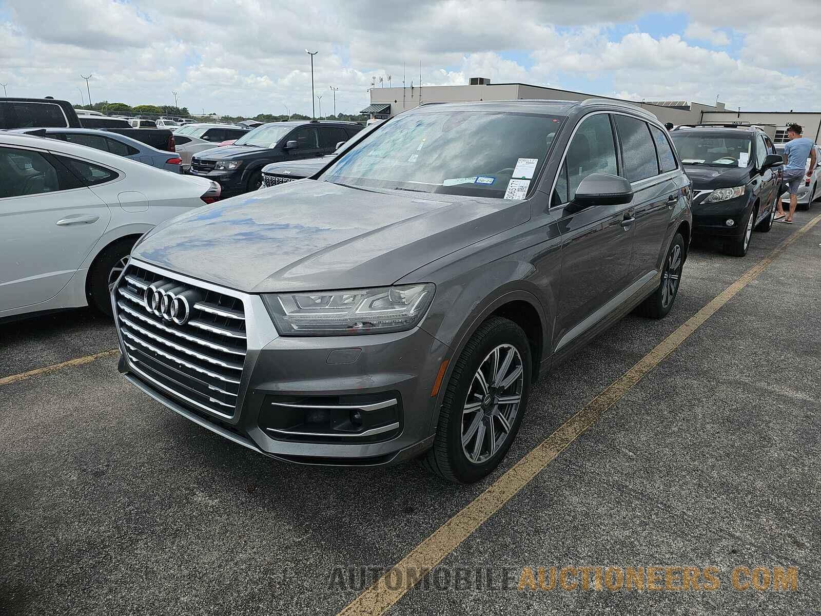 WA1LAAF75HD008369 Audi Q7 2017