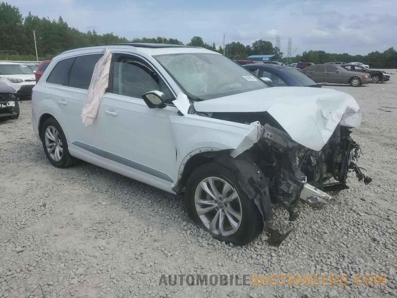 WA1LAAF75HD013121 AUDI Q7 2017