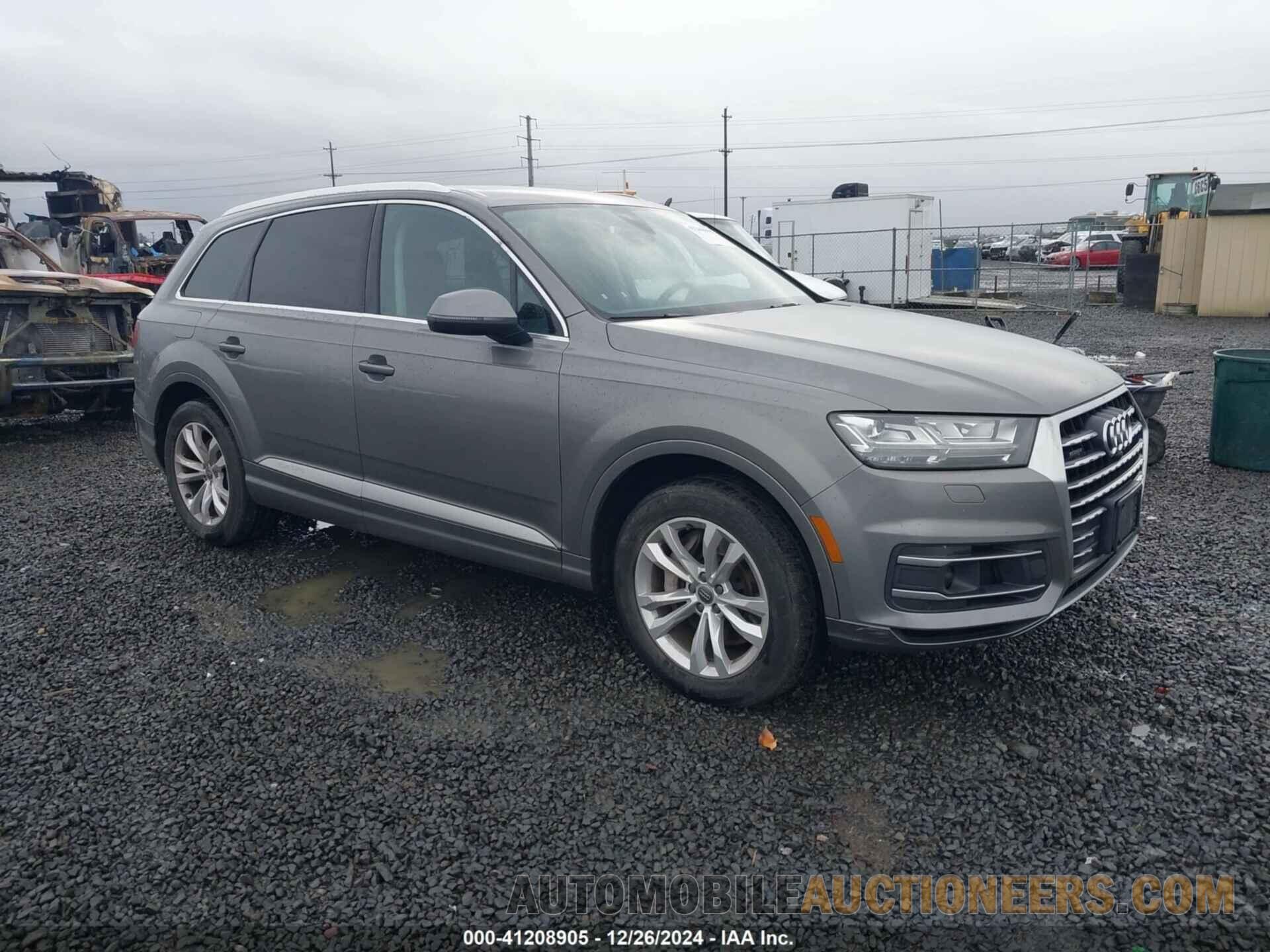 WA1LAAF75HD027360 AUDI Q7 2017