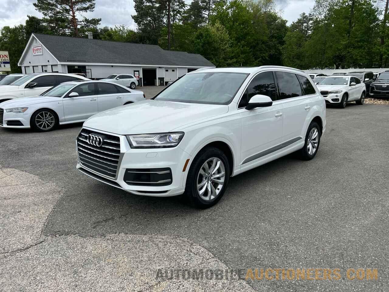 WA1LAAF75HD043073 AUDI Q7 2017