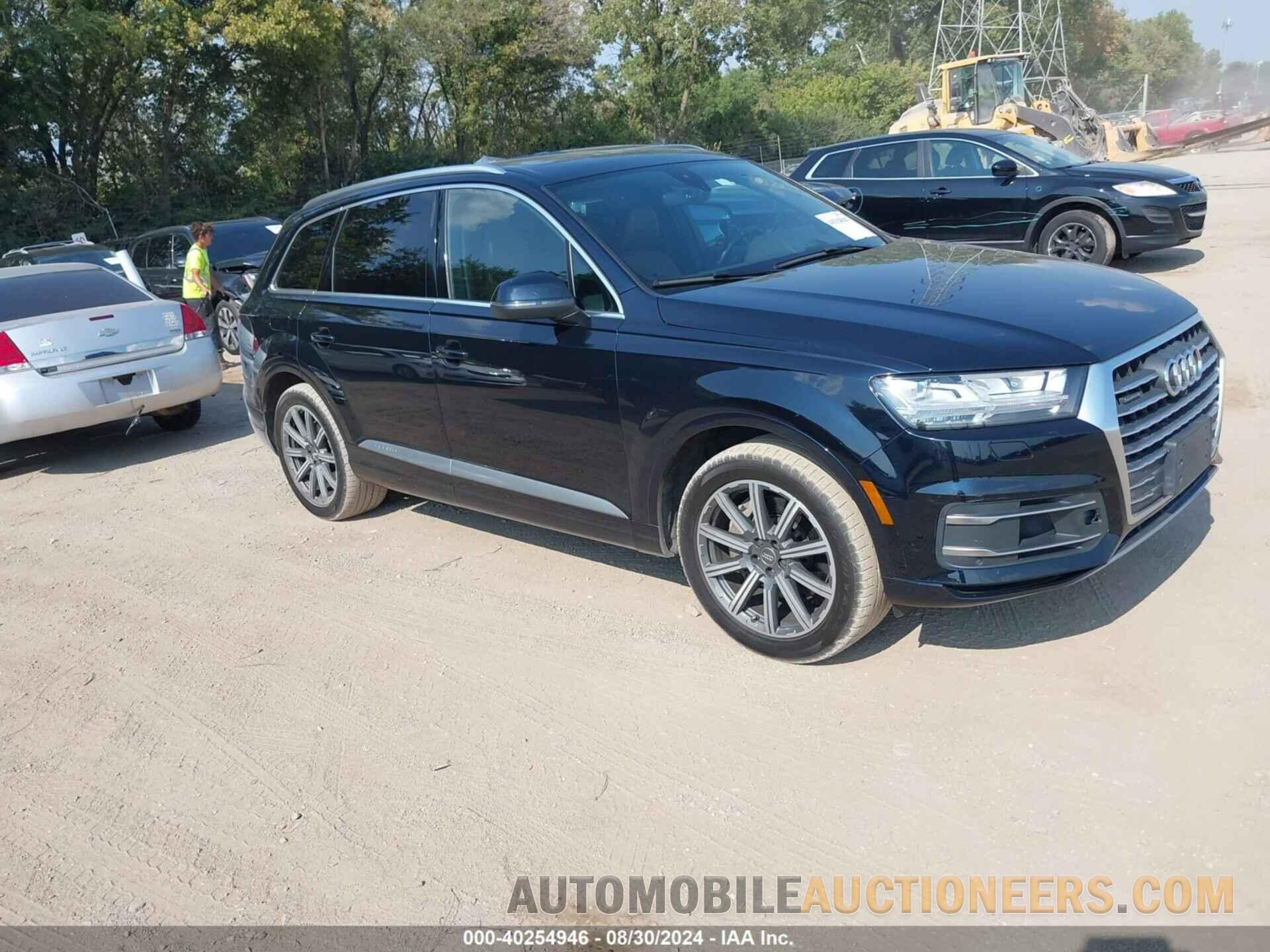 WA1LAAF76HD025715 AUDI Q7 2017