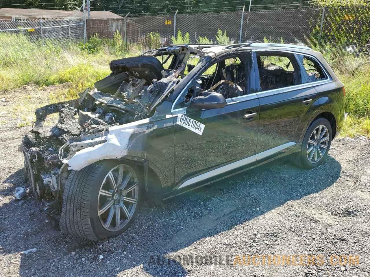 WA1LAAF76HD027139 AUDI Q7 2017