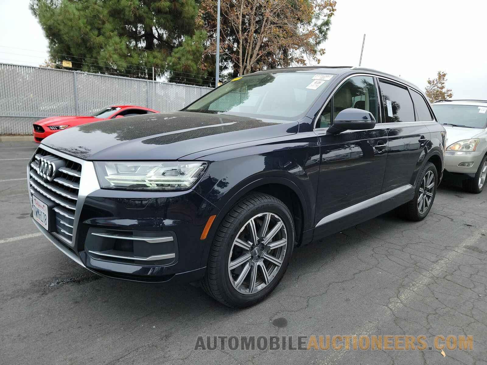 WA1LAAF77HD024153 Audi Q7 2017