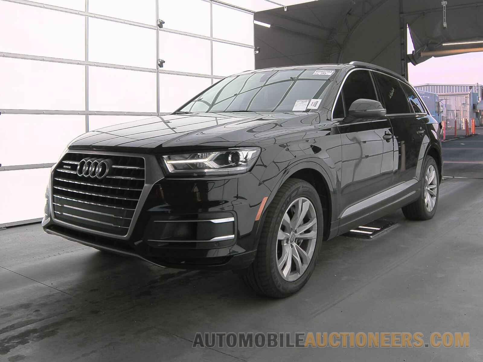 WA1LAAF78HD046730 Audi Q7 2017