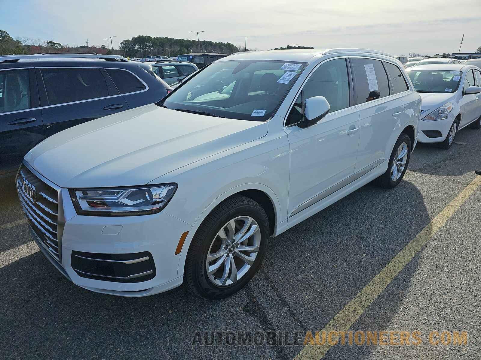 WA1LAAF7XHD011574 Audi Q7 2017