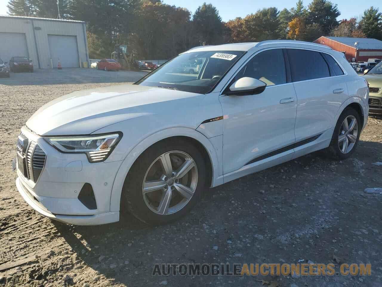 WA1LAAGE6KB023589 AUDI E-TRON 2019