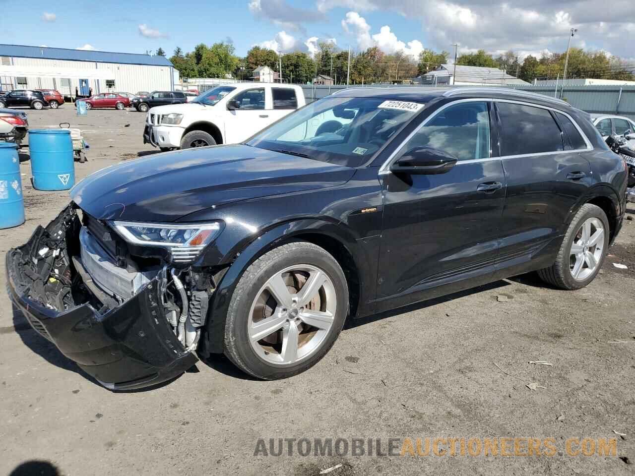 WA1LAAGE8KB024310 AUDI E-TRON 2019