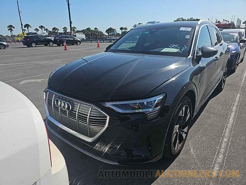 WA1LAAGE8NB028698 Audi e-tron 2022