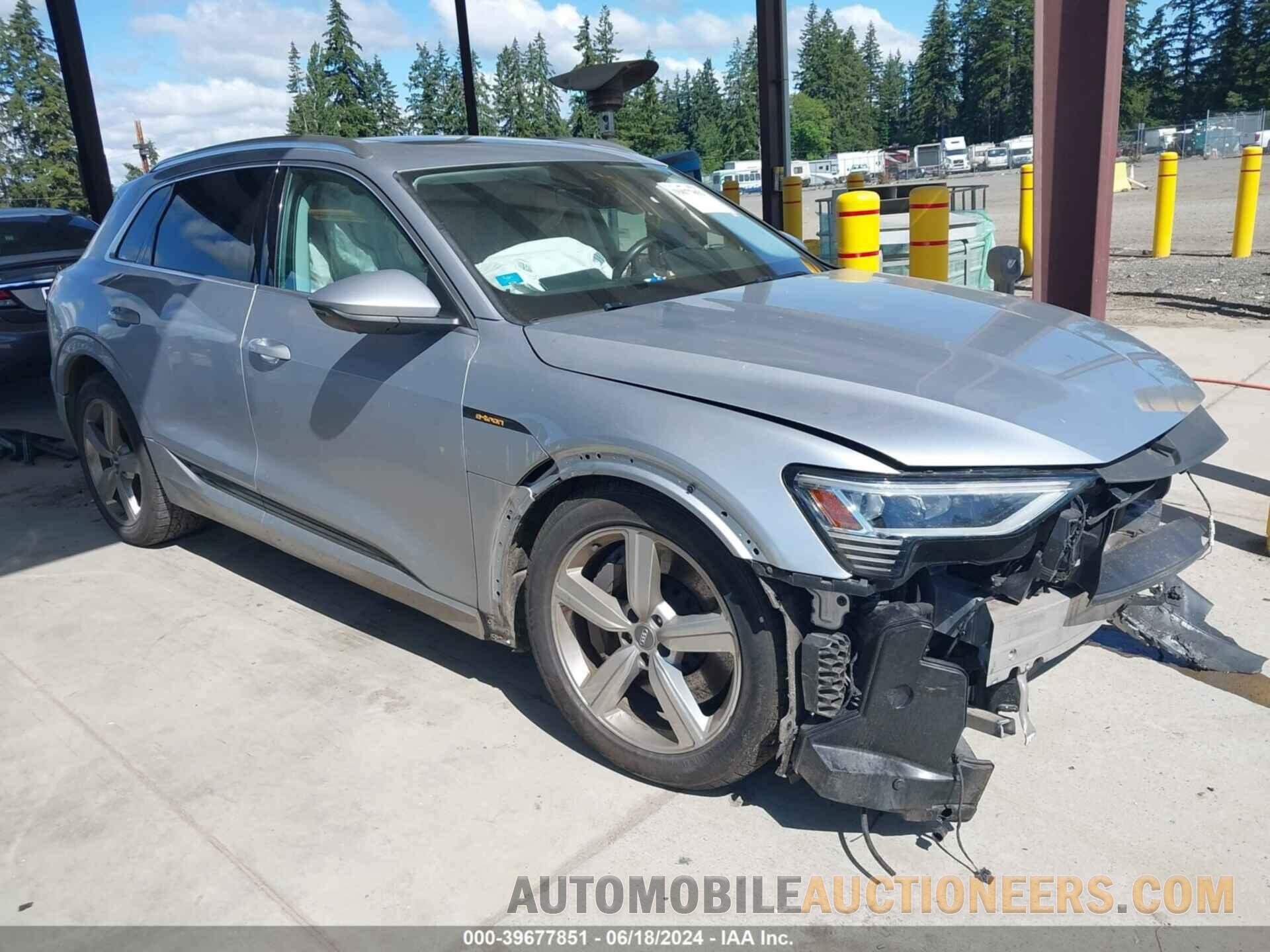 WA1LAAGE9KB017236 AUDI E-TRON 2019