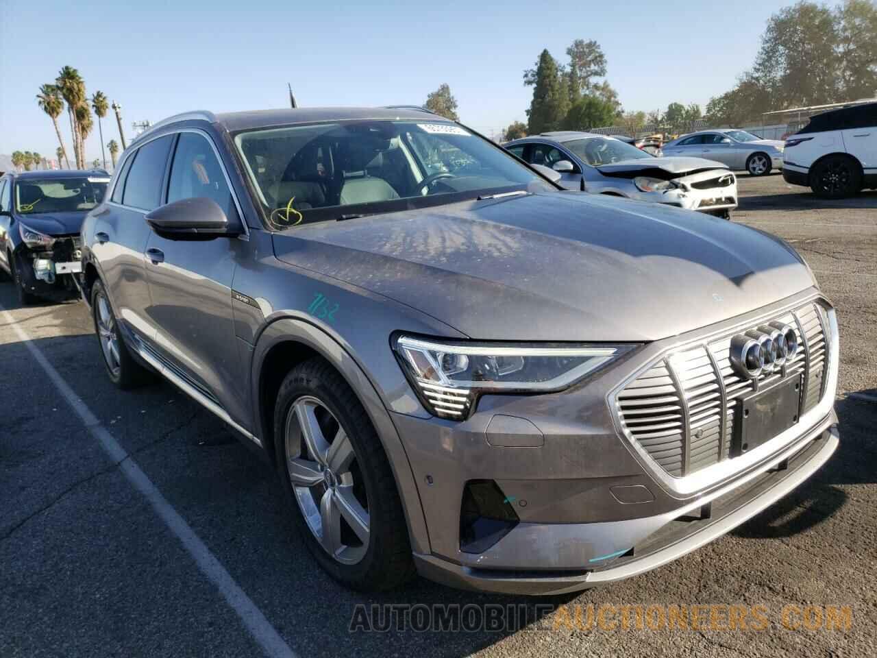 WA1LAAGE9KB017303 AUDI E-TRON 2019