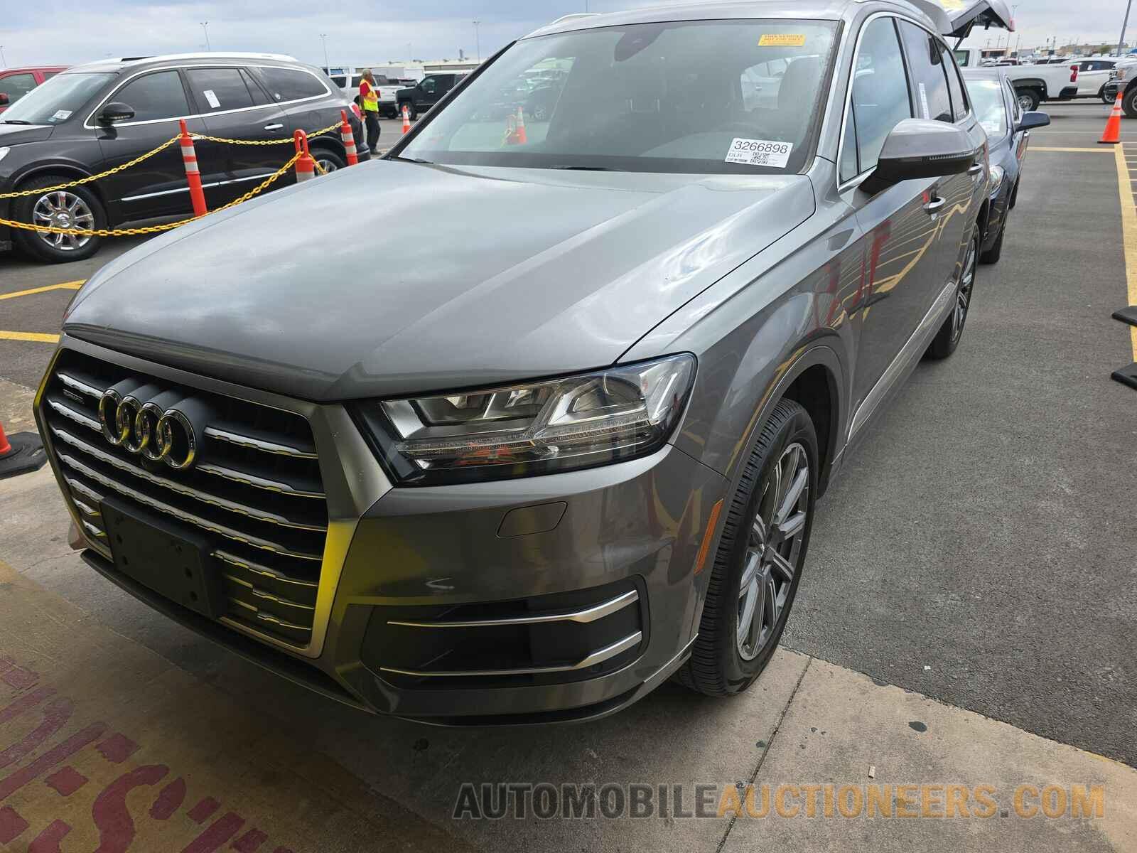 WA1LHAF71HD040683 Audi Q7 2017