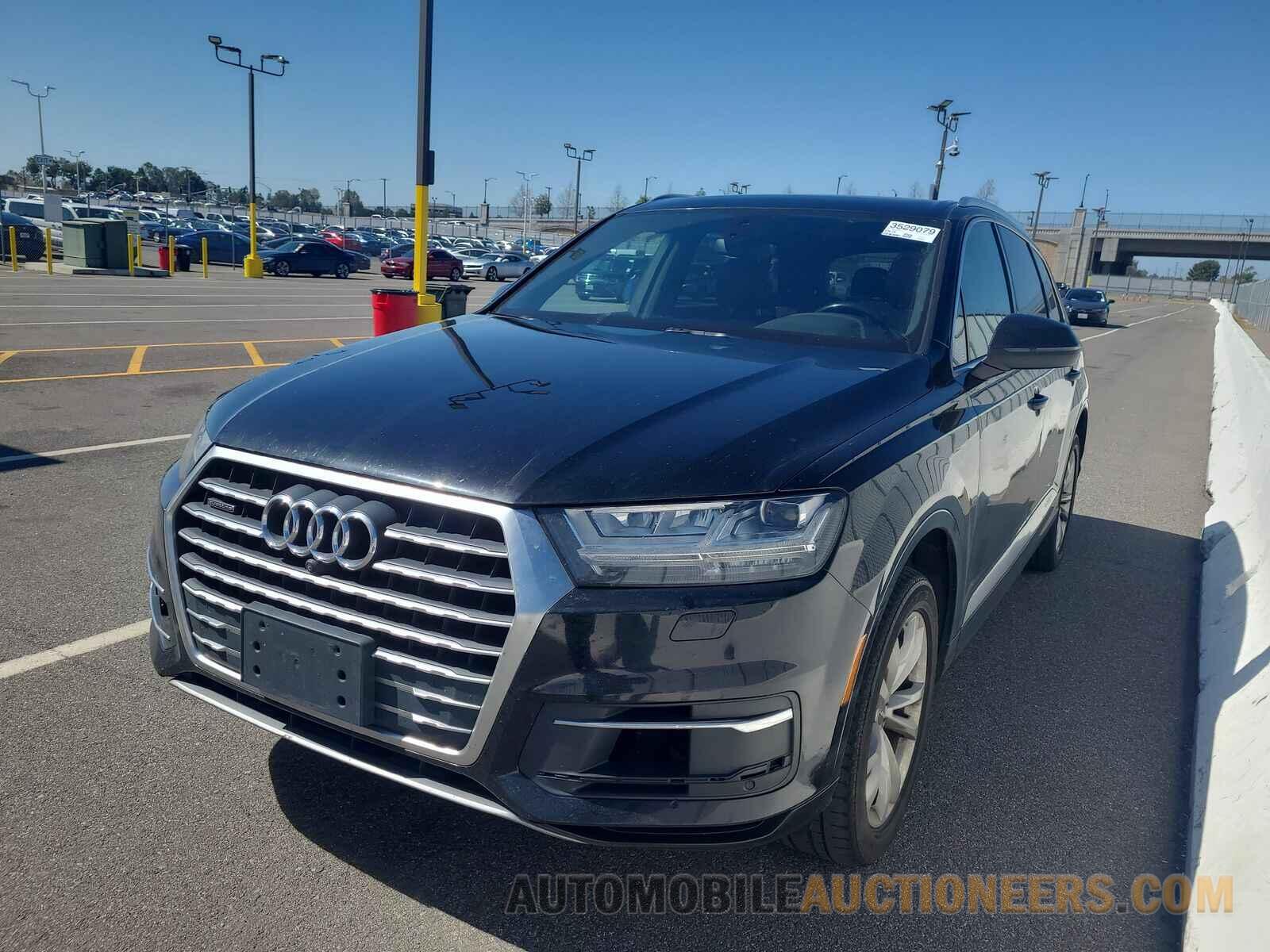 WA1LHAF74HD050947 Audi Q7 2017