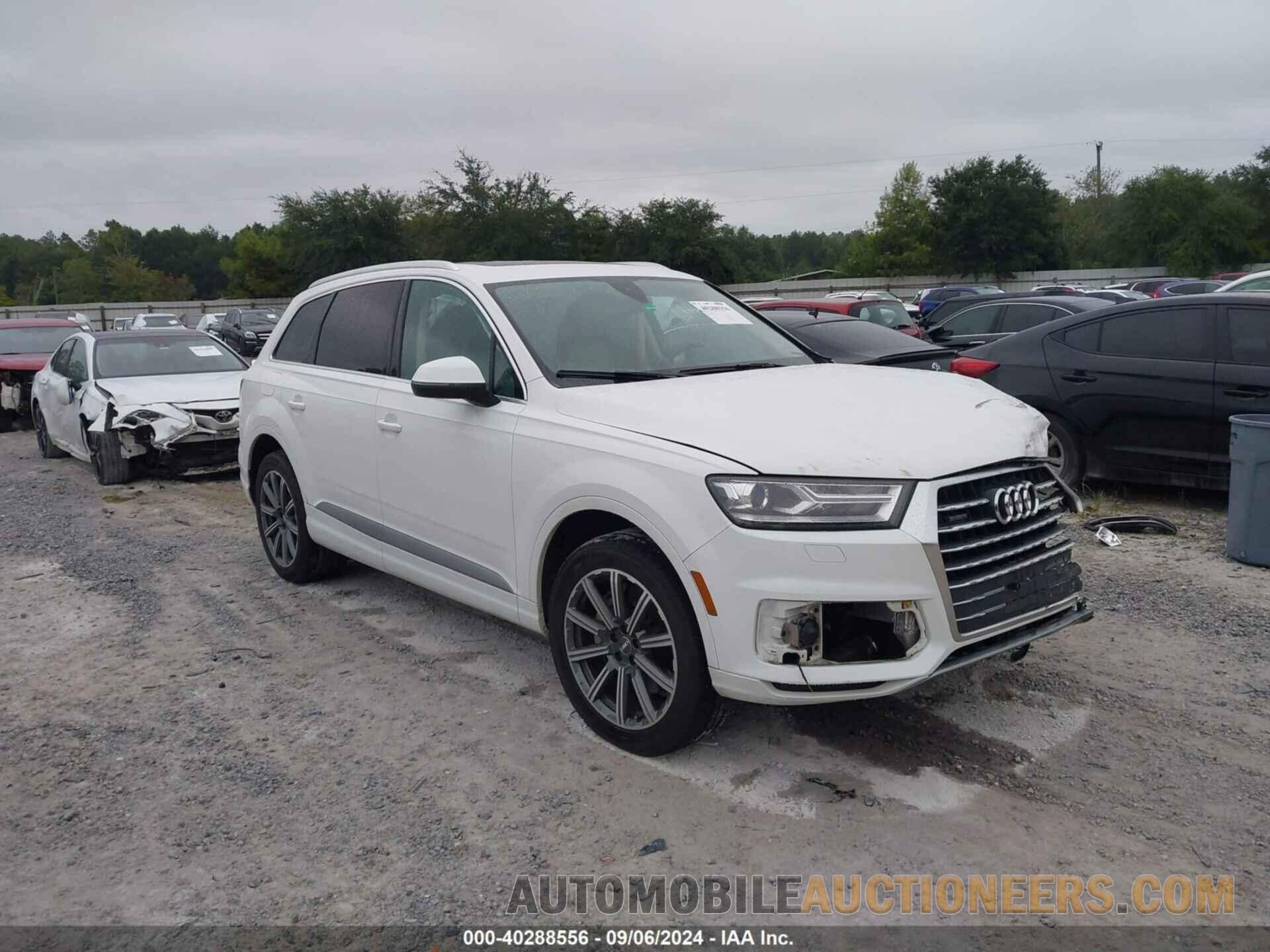 WA1LHAF7XHD044568 AUDI Q7 2017