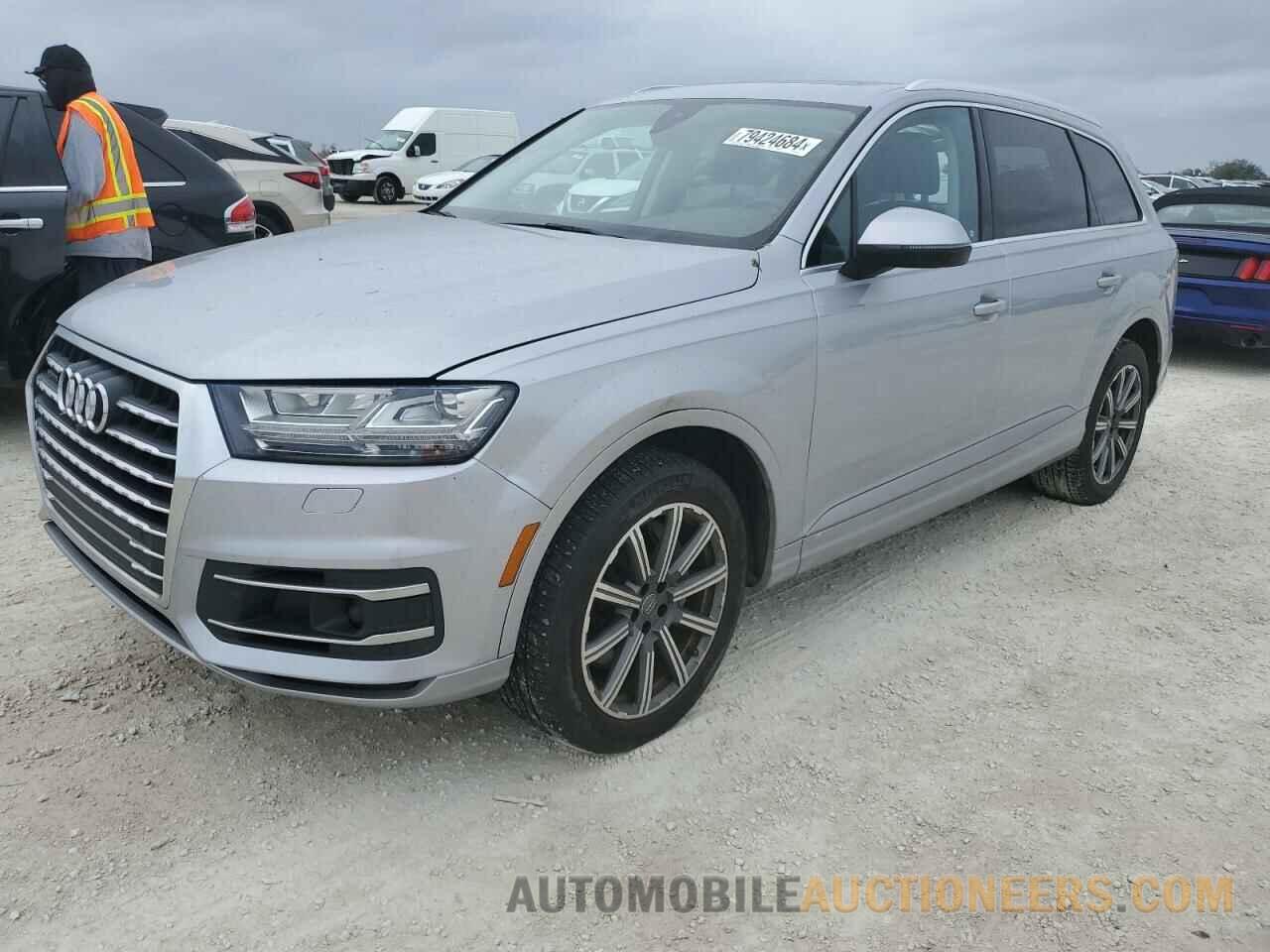 WA1LHAF7XJD015691 AUDI Q7 2018