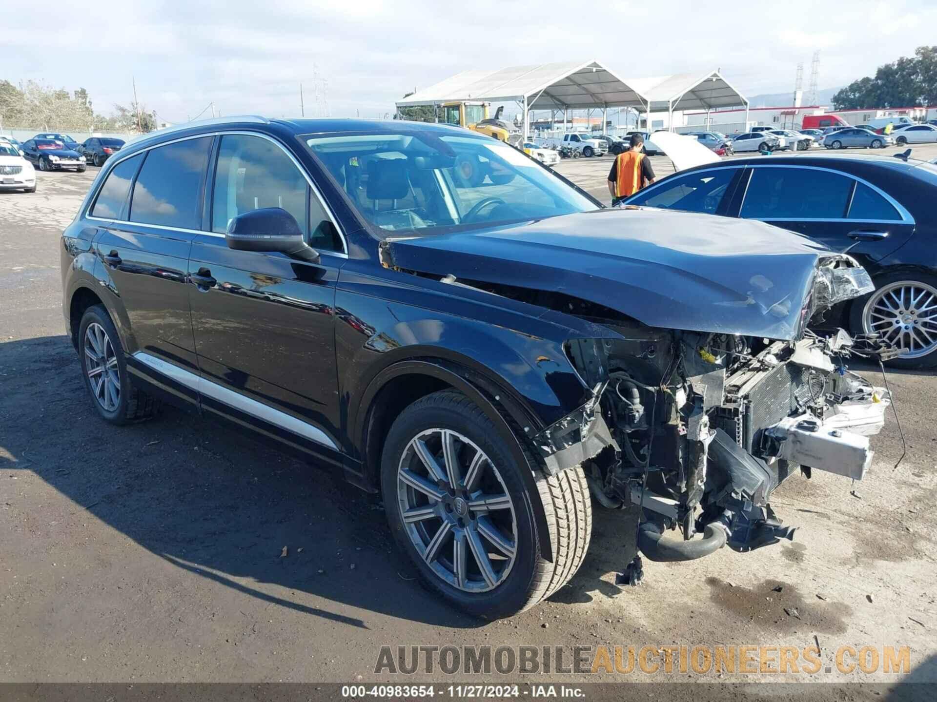 WA1LHAF7XKD039586 AUDI Q7 2019