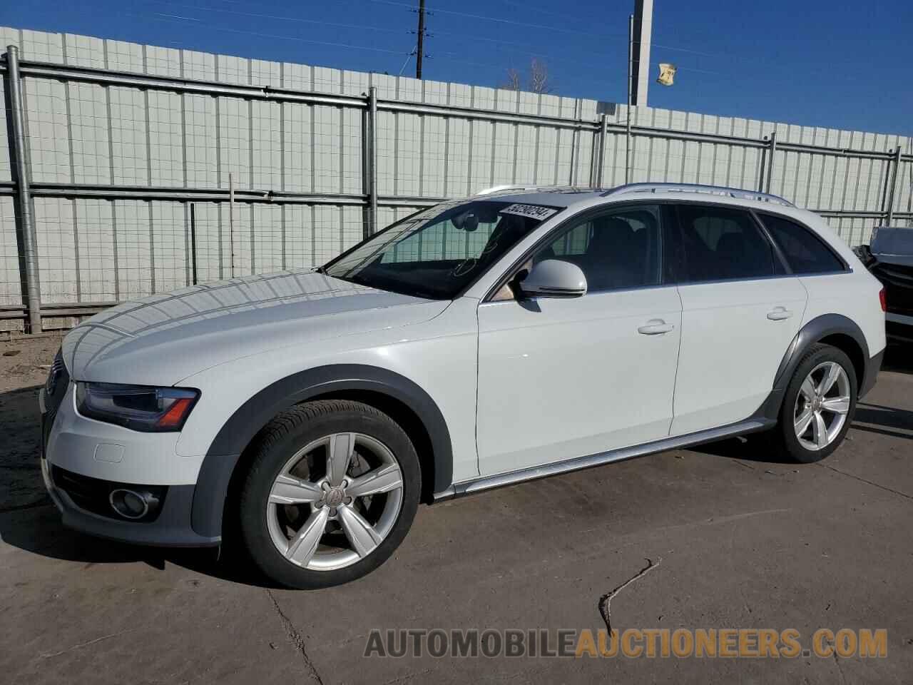 WA1TFAFL1FA139036 AUDI A4 2015