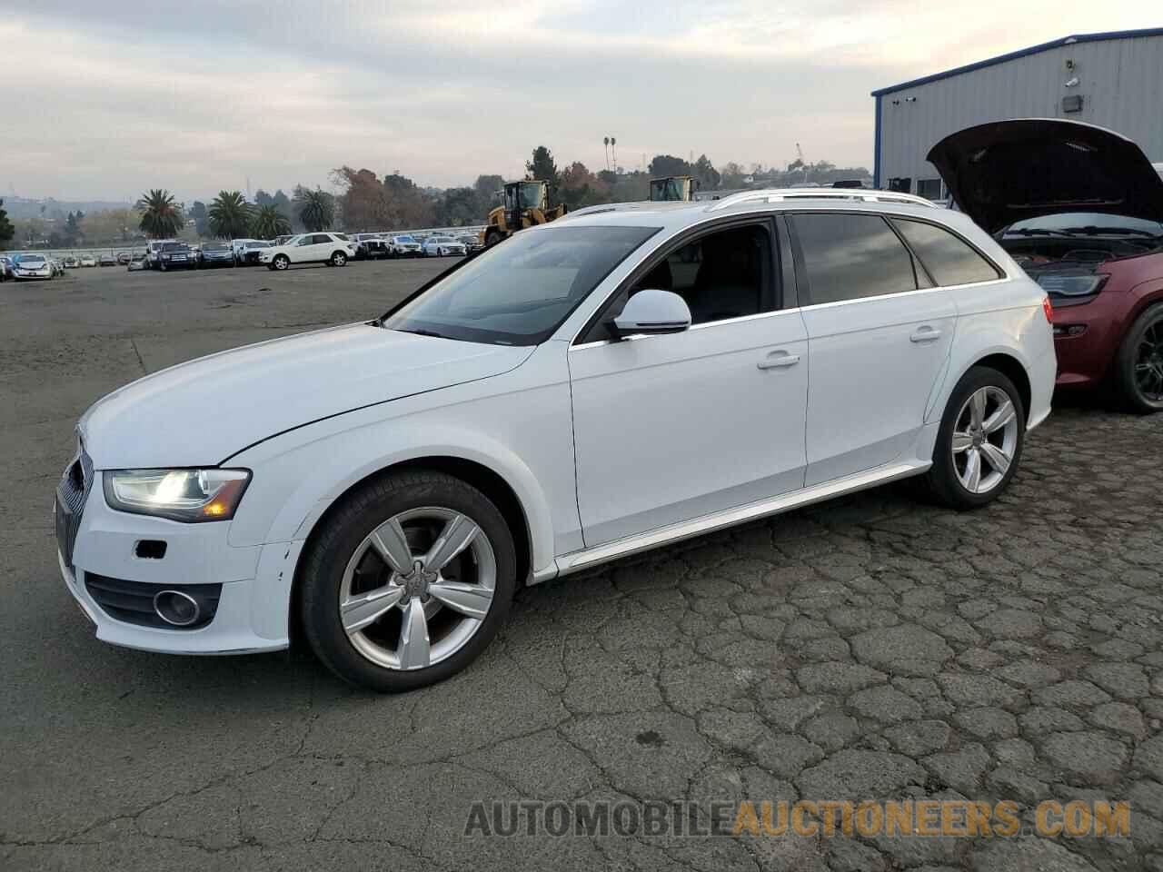 WA1UFAFLXFA026657 AUDI A4 2015