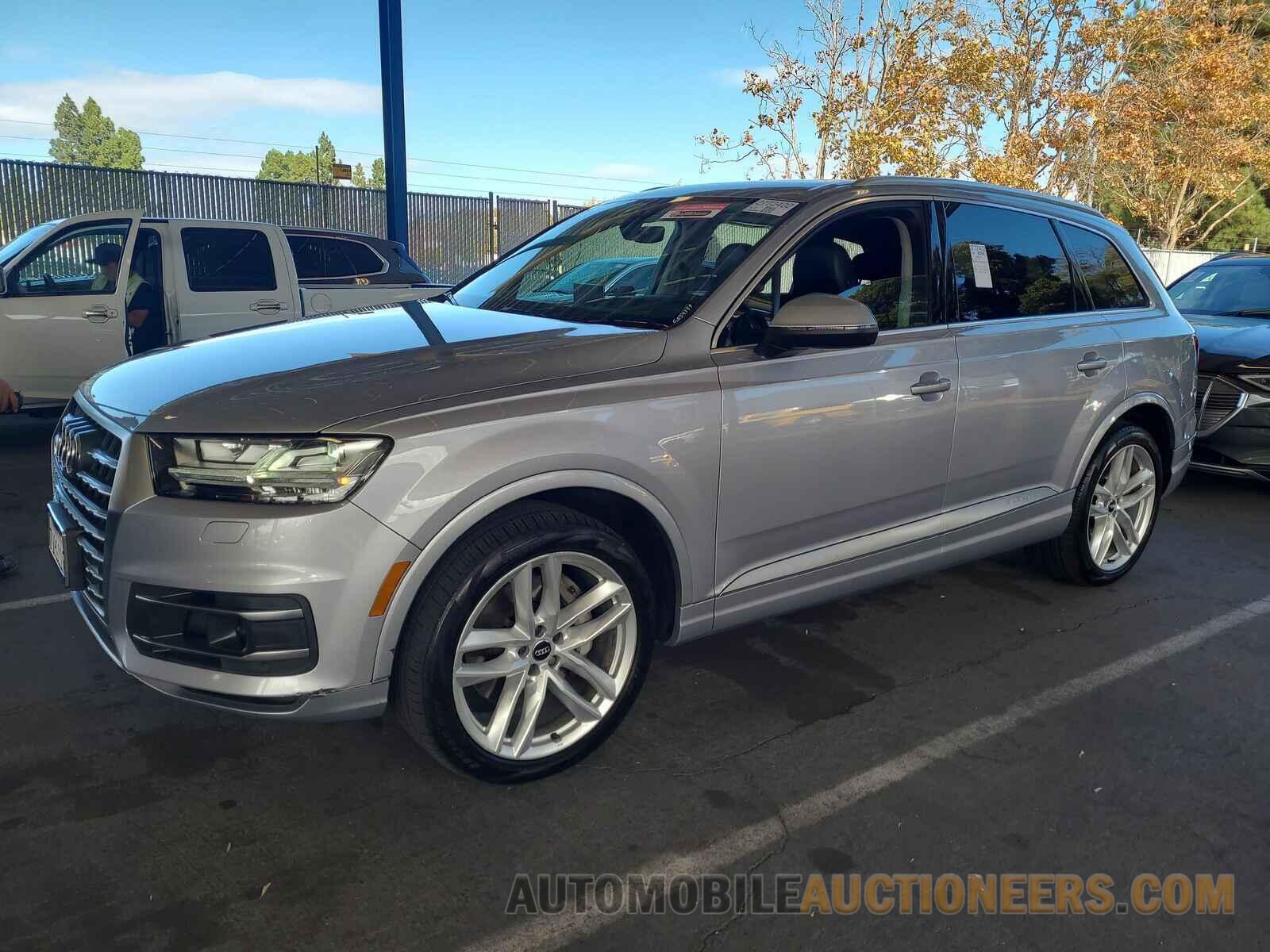 WA1VAAF70HD029641 Audi Q7 2017