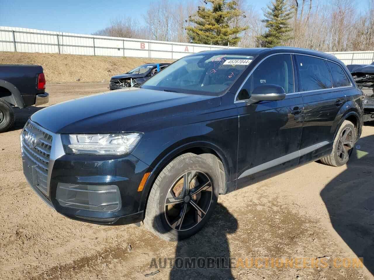 WA1VAAF70HD050103 AUDI Q7 2017