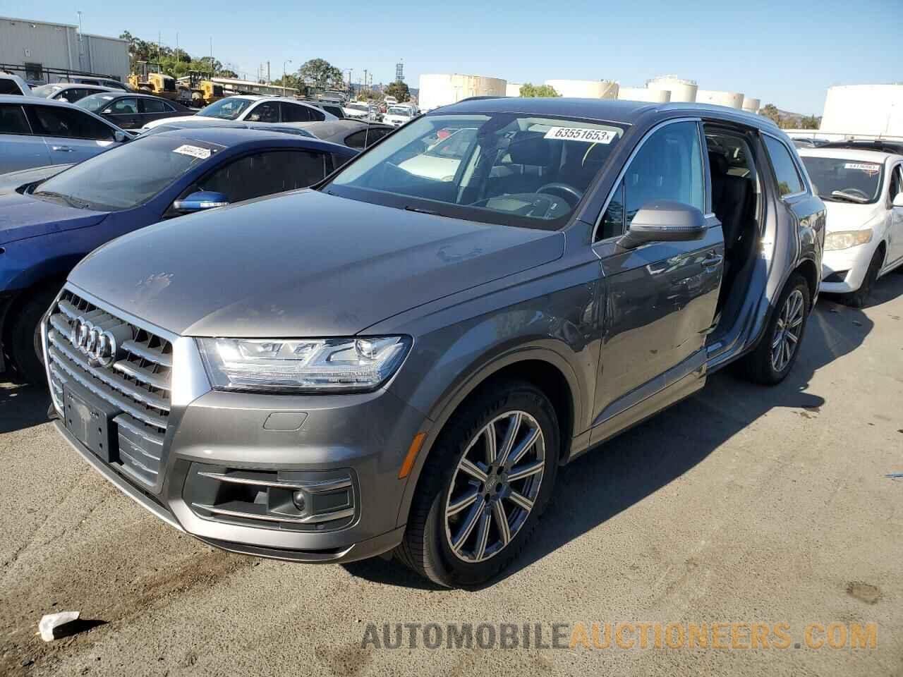 WA1VAAF70HD055320 AUDI Q7 2017