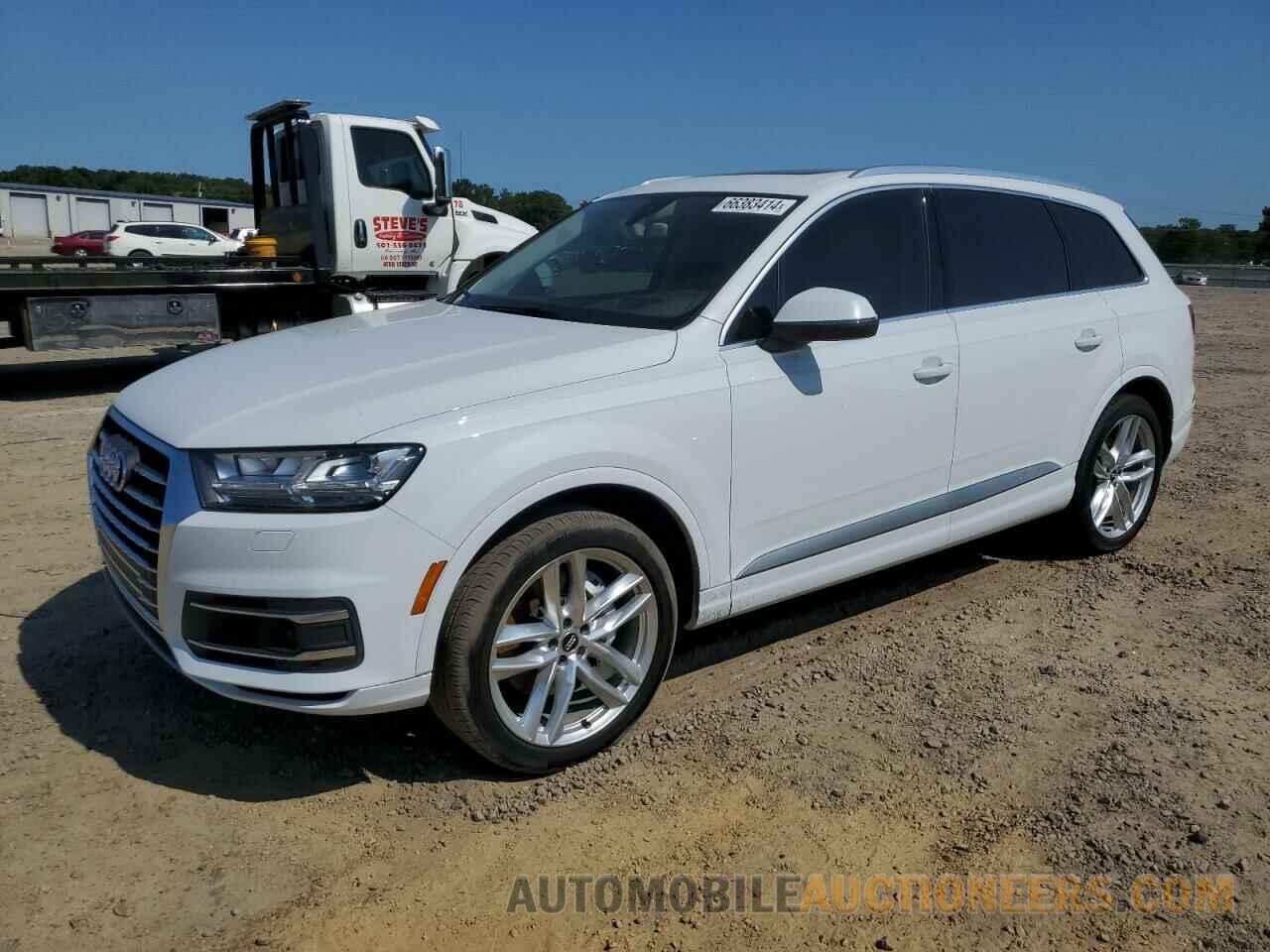 WA1VAAF71HD008345 AUDI Q7 2017