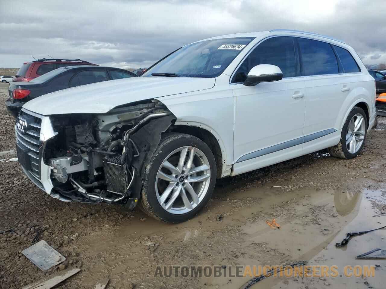 WA1VAAF71HD011875 AUDI Q7 2017