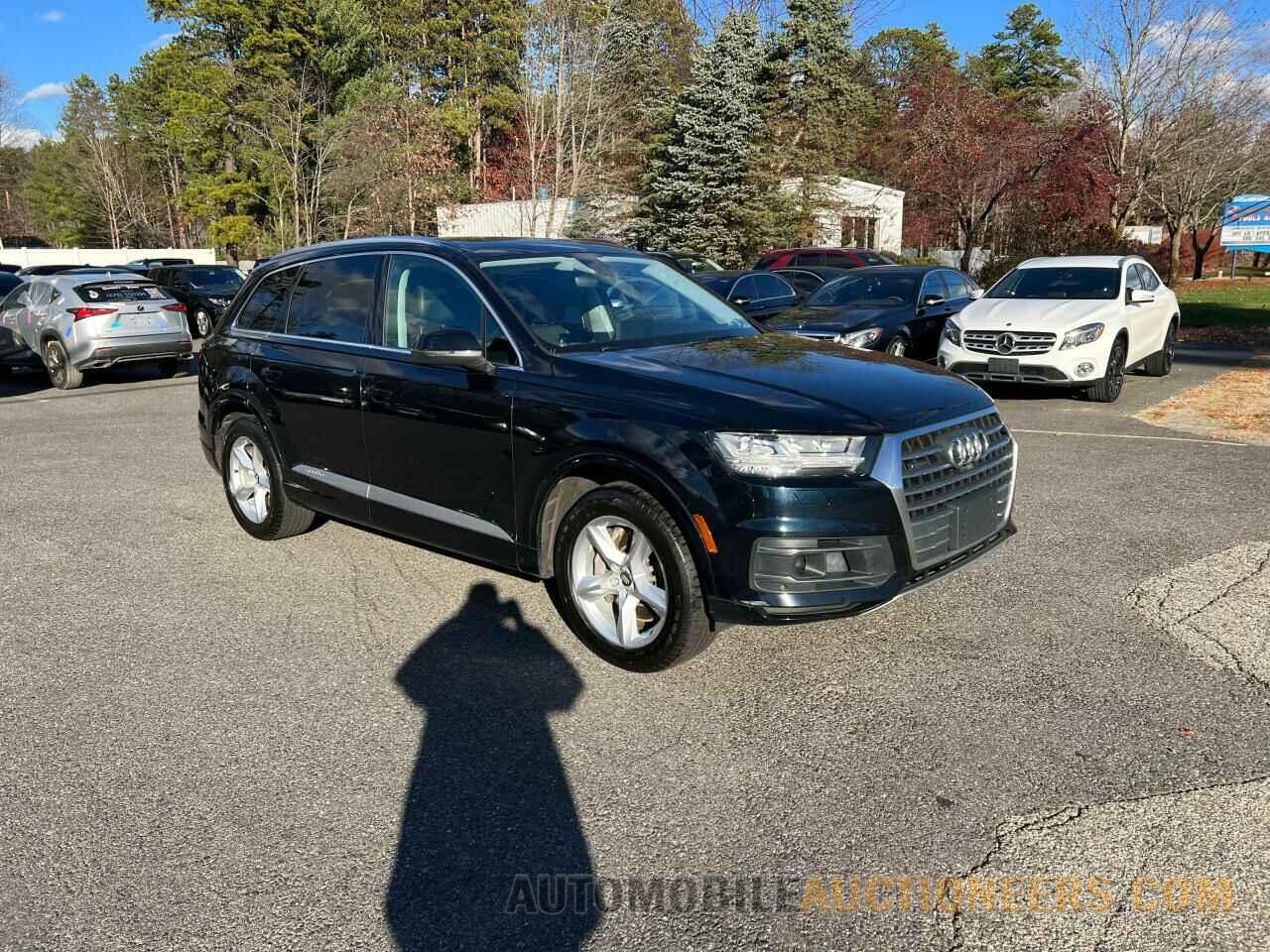 WA1VAAF71HD058193 AUDI Q7 2017