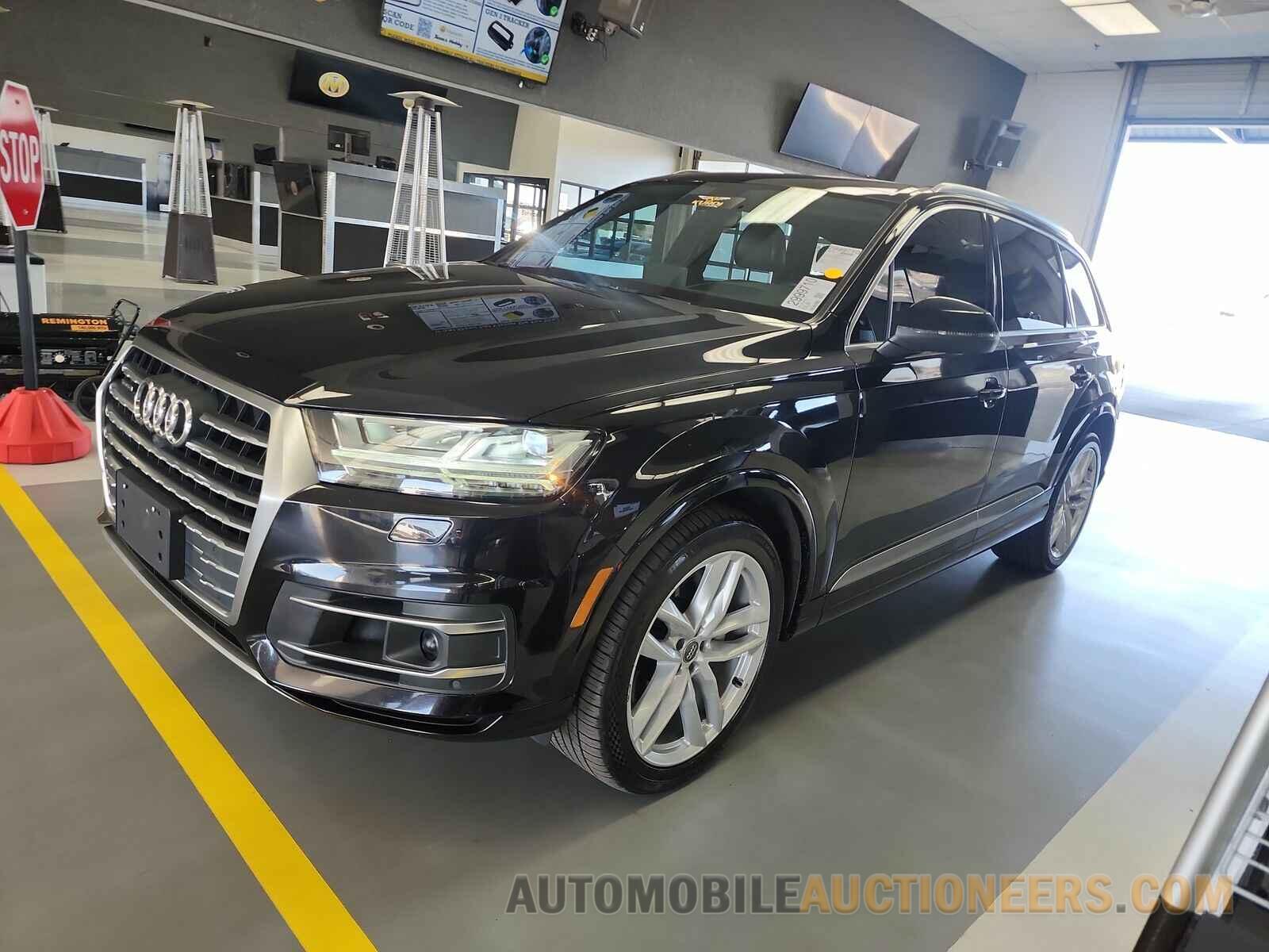 WA1VAAF72HD029978 Audi Q7 2017