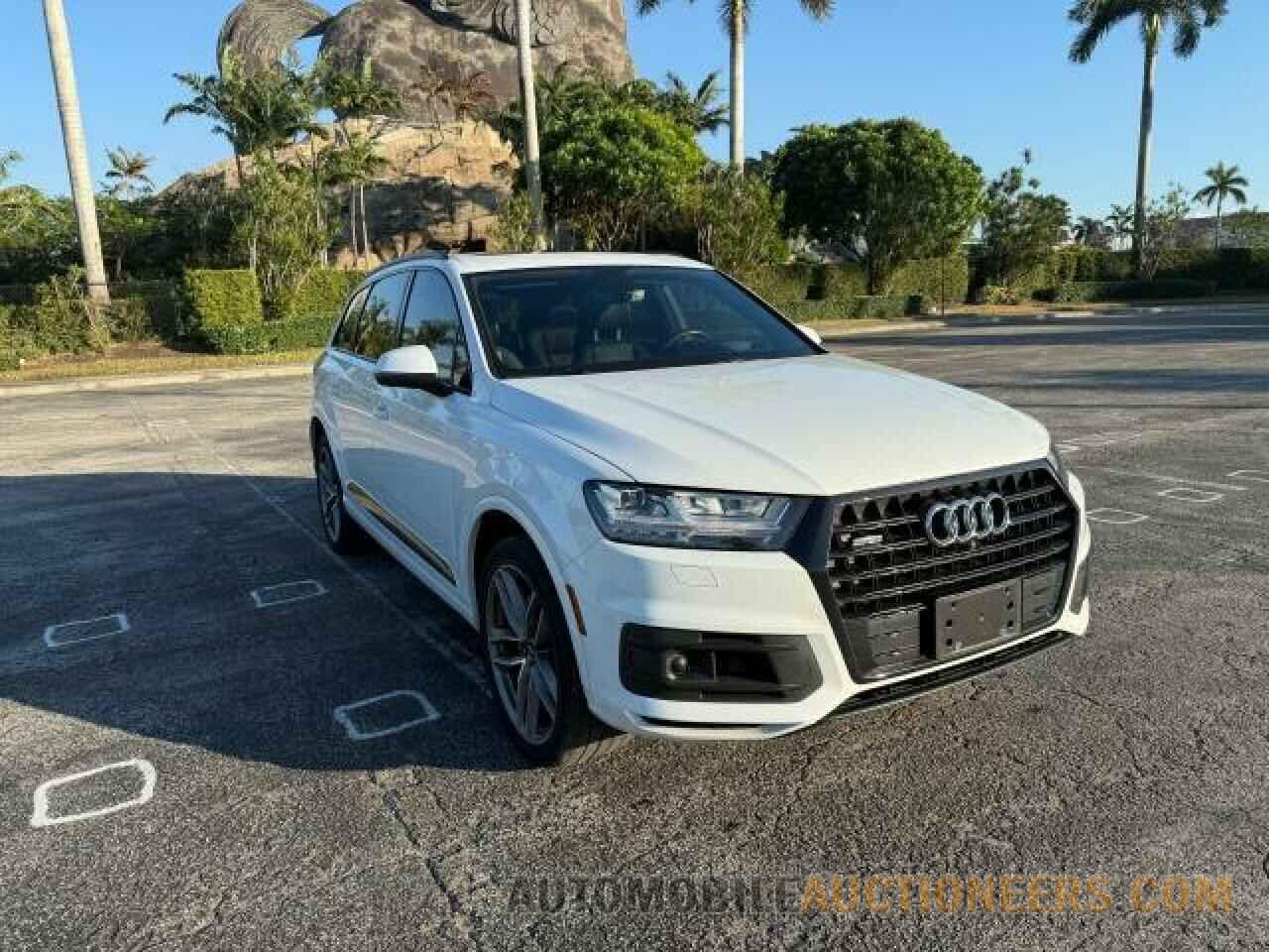 WA1VAAF72HD058509 AUDI Q7 2017