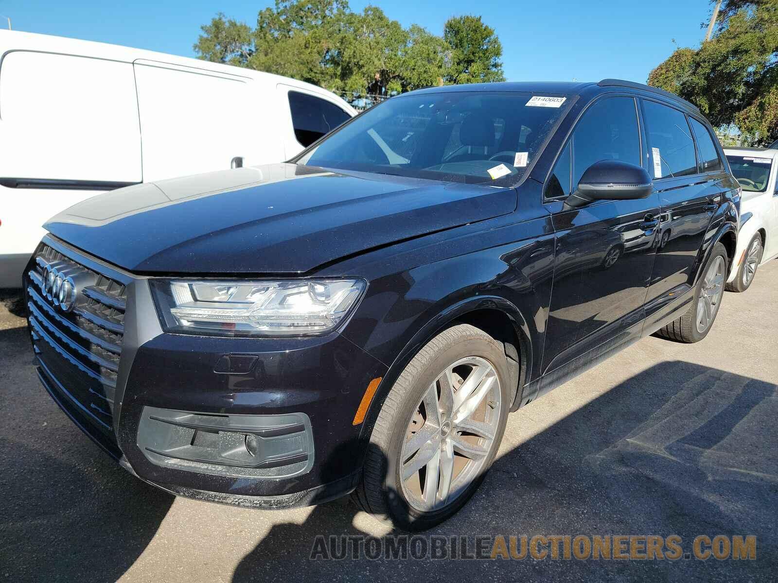 WA1VAAF74HD053571 Audi Q7 2017