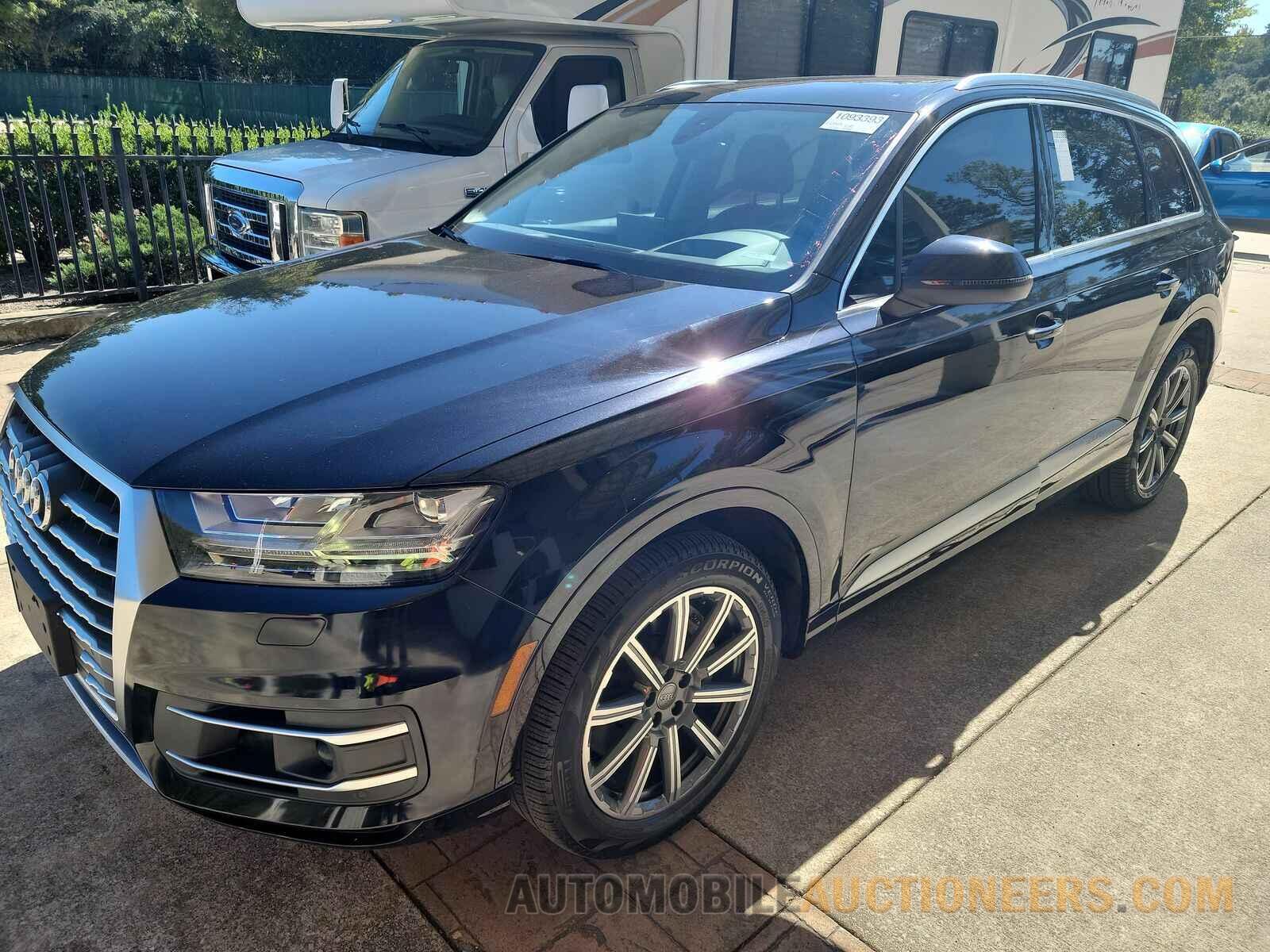 WA1VAAF74JD008717 Audi Q7 2018