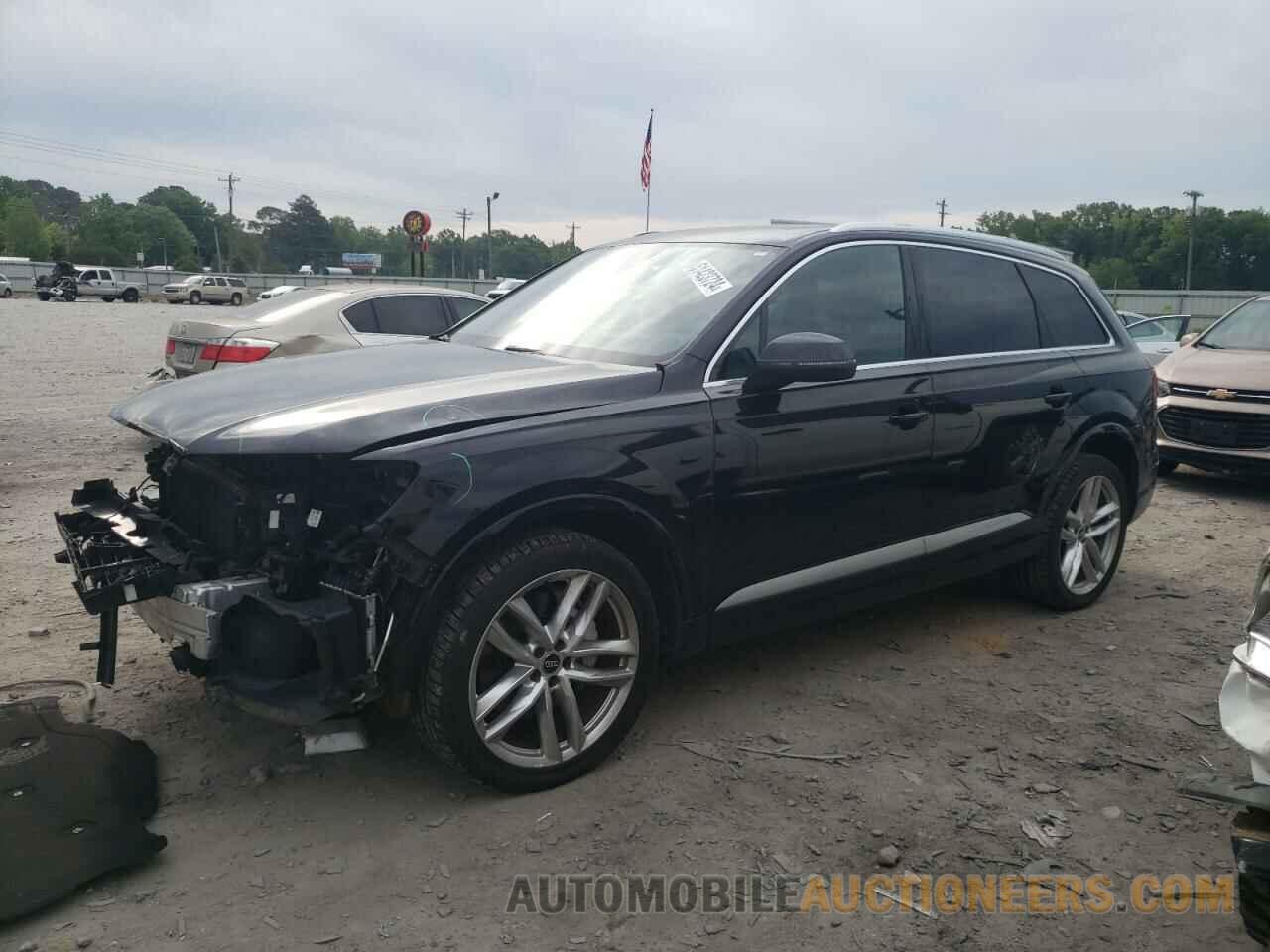 WA1VAAF75HD035807 AUDI Q7 2017